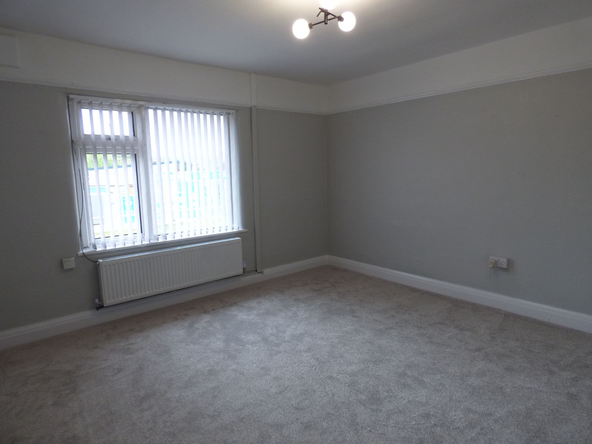 1 bedroom flat flat/apartment To Let in Stockport - Photograph 5.