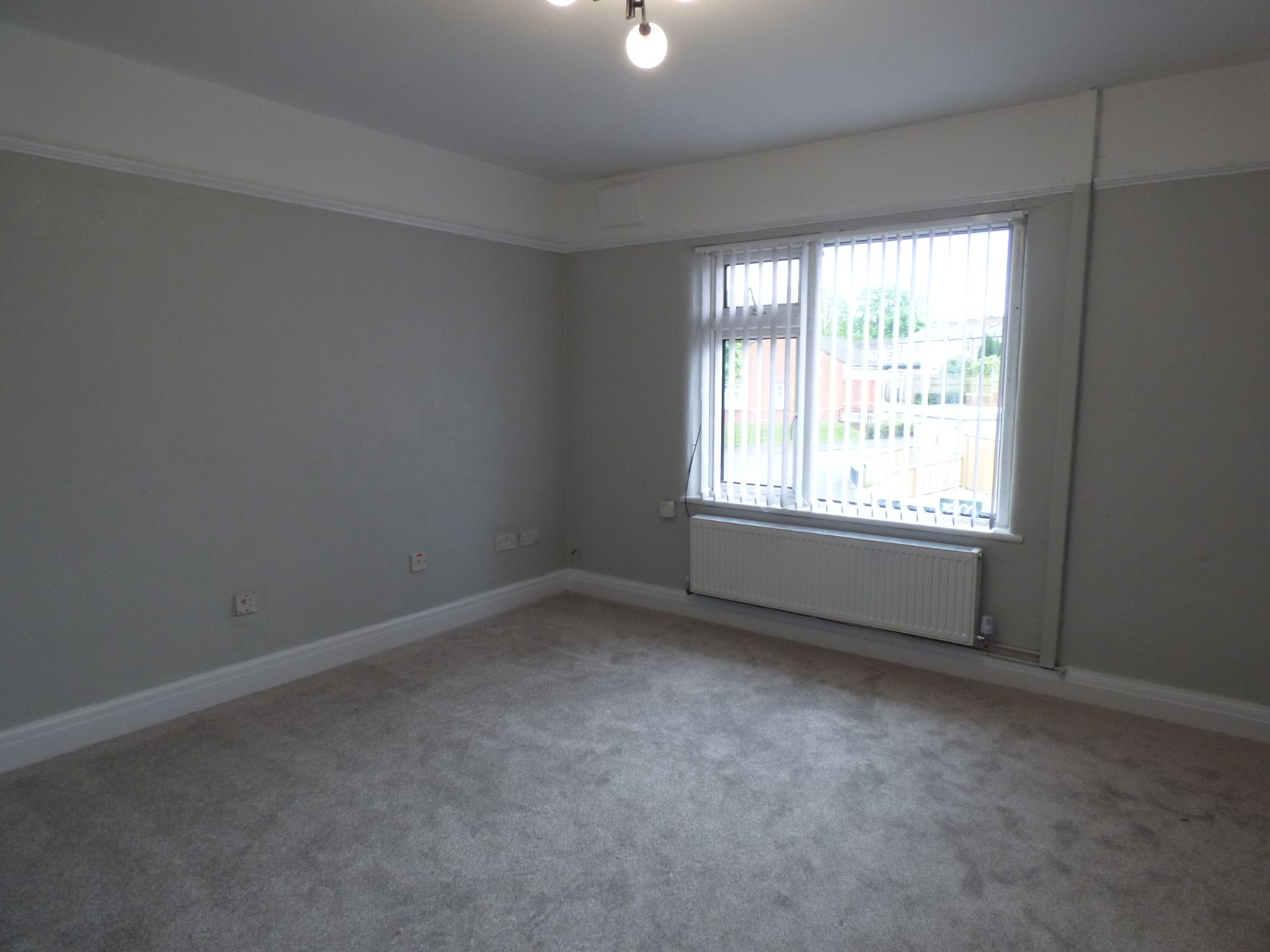 1 bedroom flat flat/apartment To Let in Stockport - Photograph 4.
