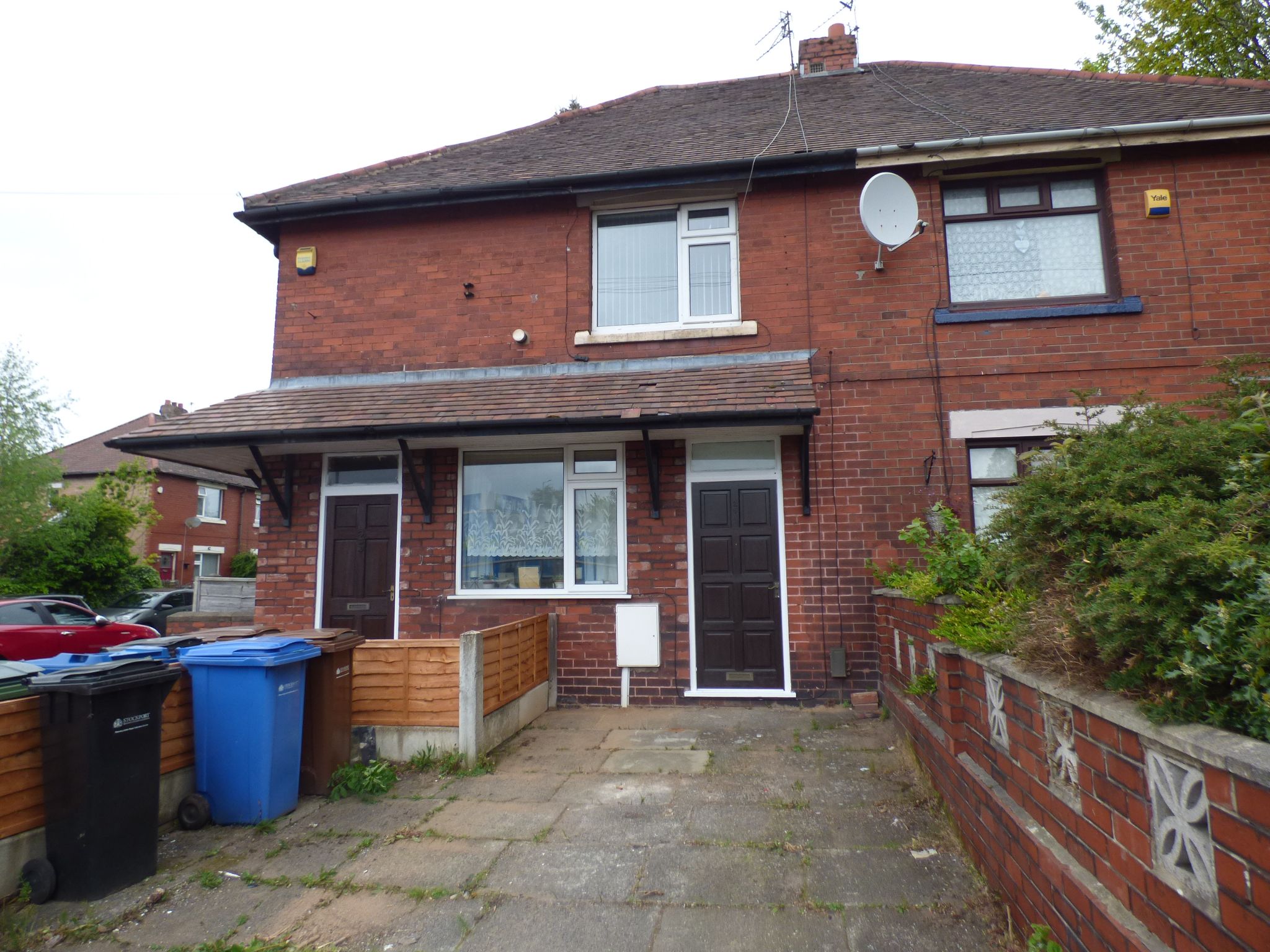 1 bedroom flat flat/apartment To Let in Stockport - Property photograph.