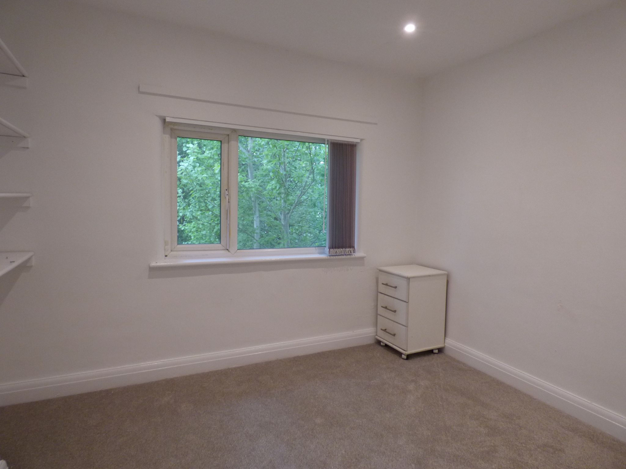 1 bedroom flat flat/apartment To Let in Stockport - Photograph 7.