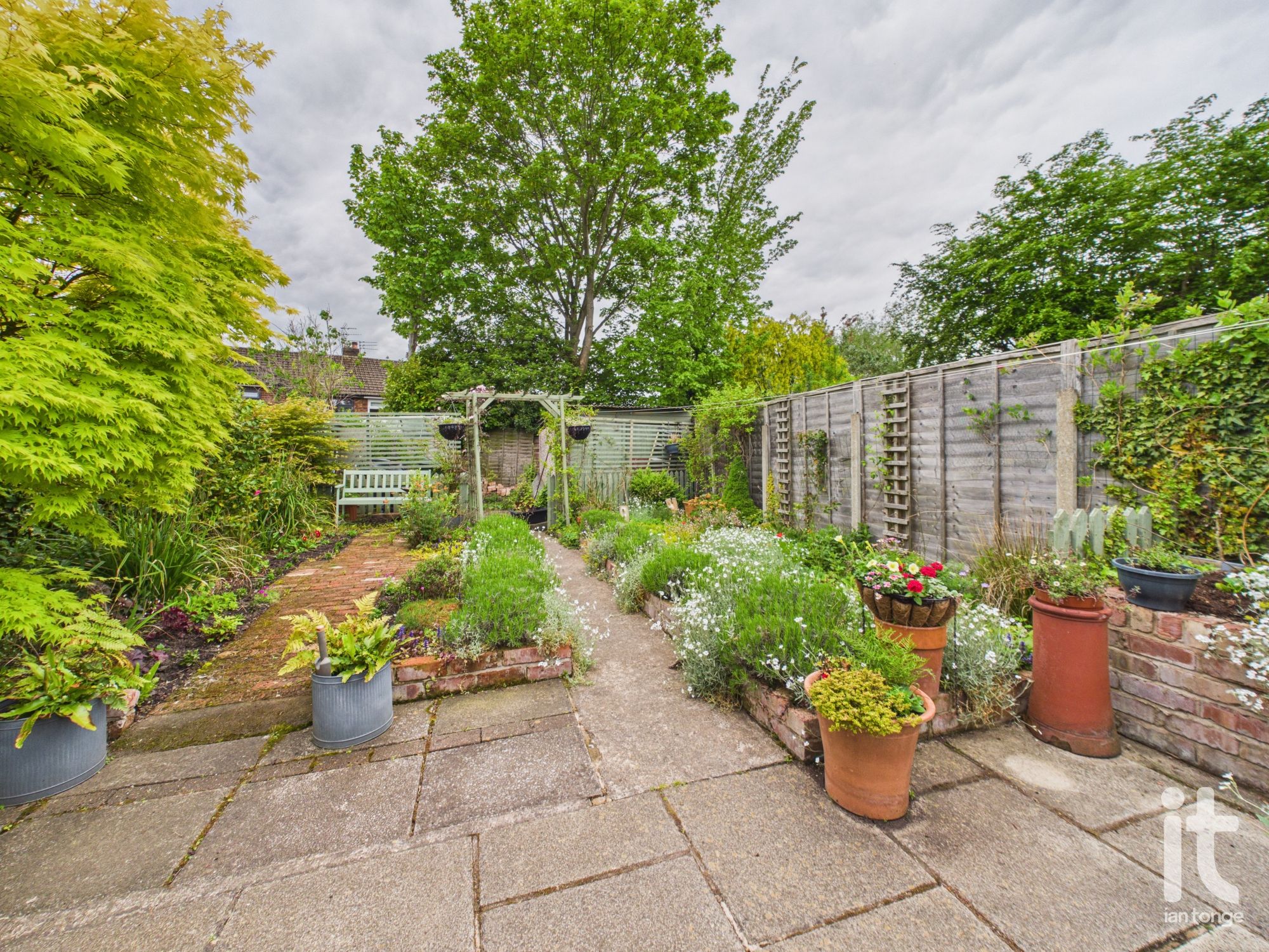 3 bedroom semi-detached house For Sale in Stockport - Photograph 23.