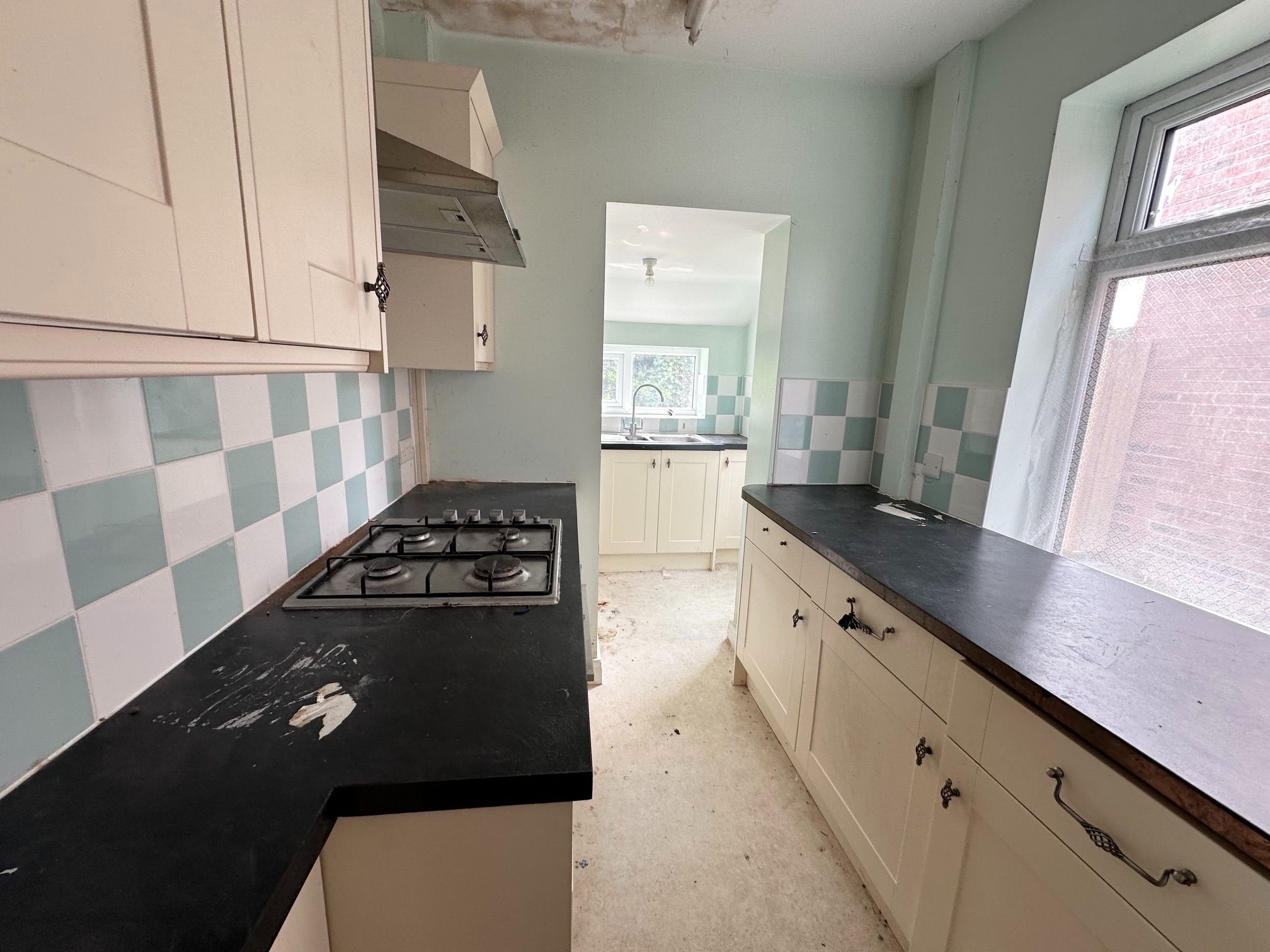3 bedroom semi-detached house For Sale in Stockport - Photograph 9.