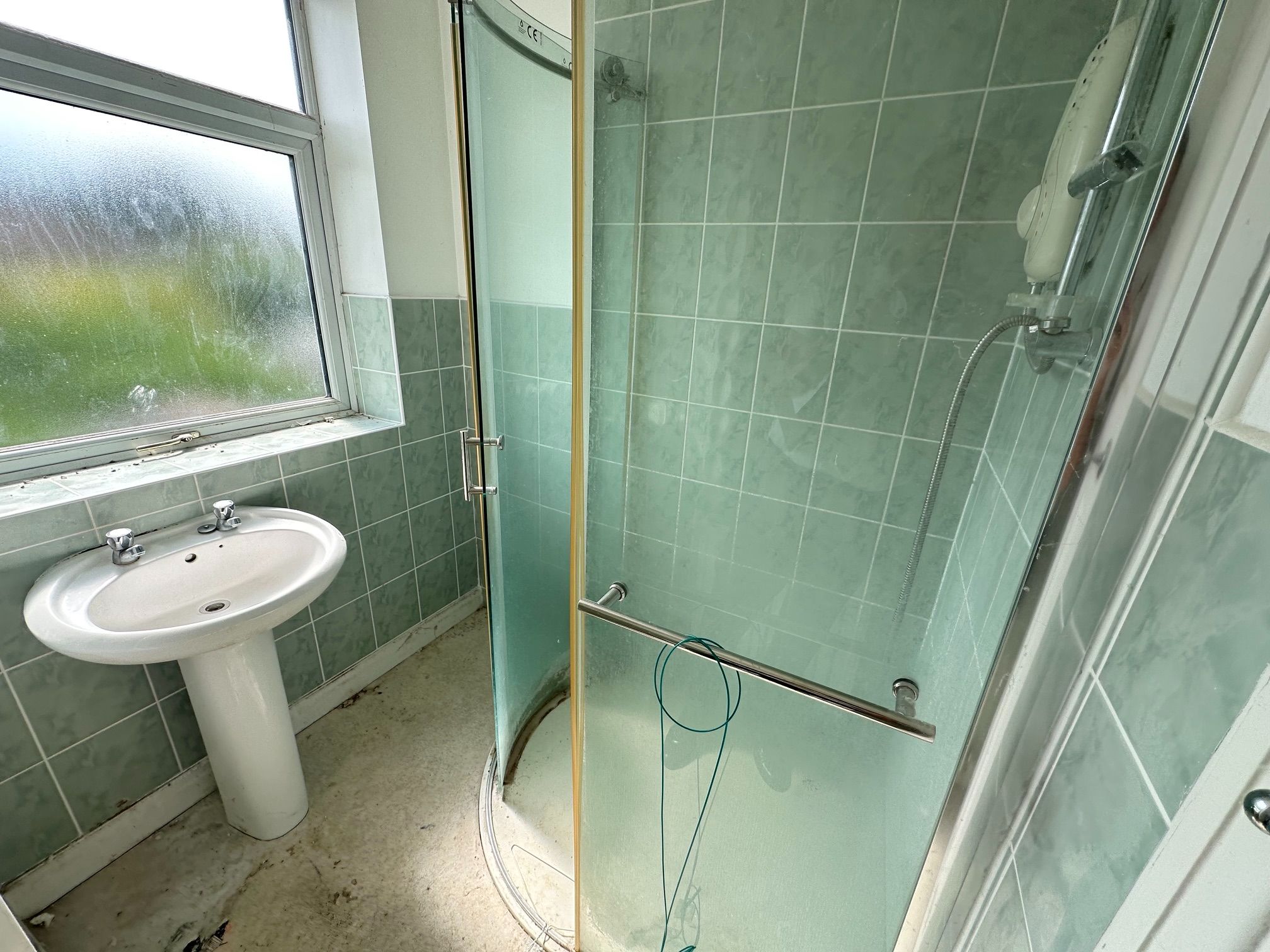 3 bedroom semi-detached house For Sale in Stockport - Photograph 7.