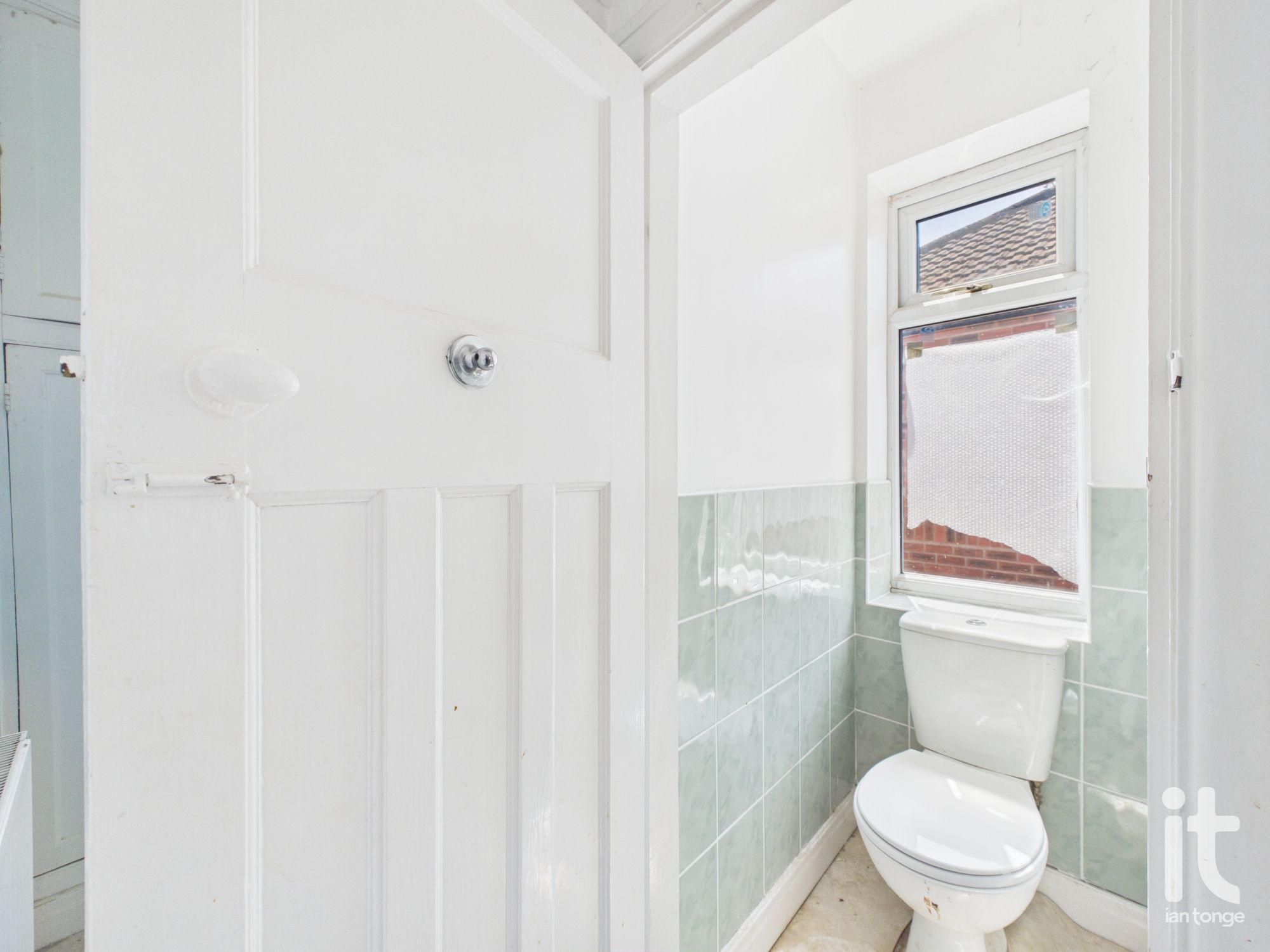 3 bedroom semi-detached house For Sale in Stockport - Photograph 30.