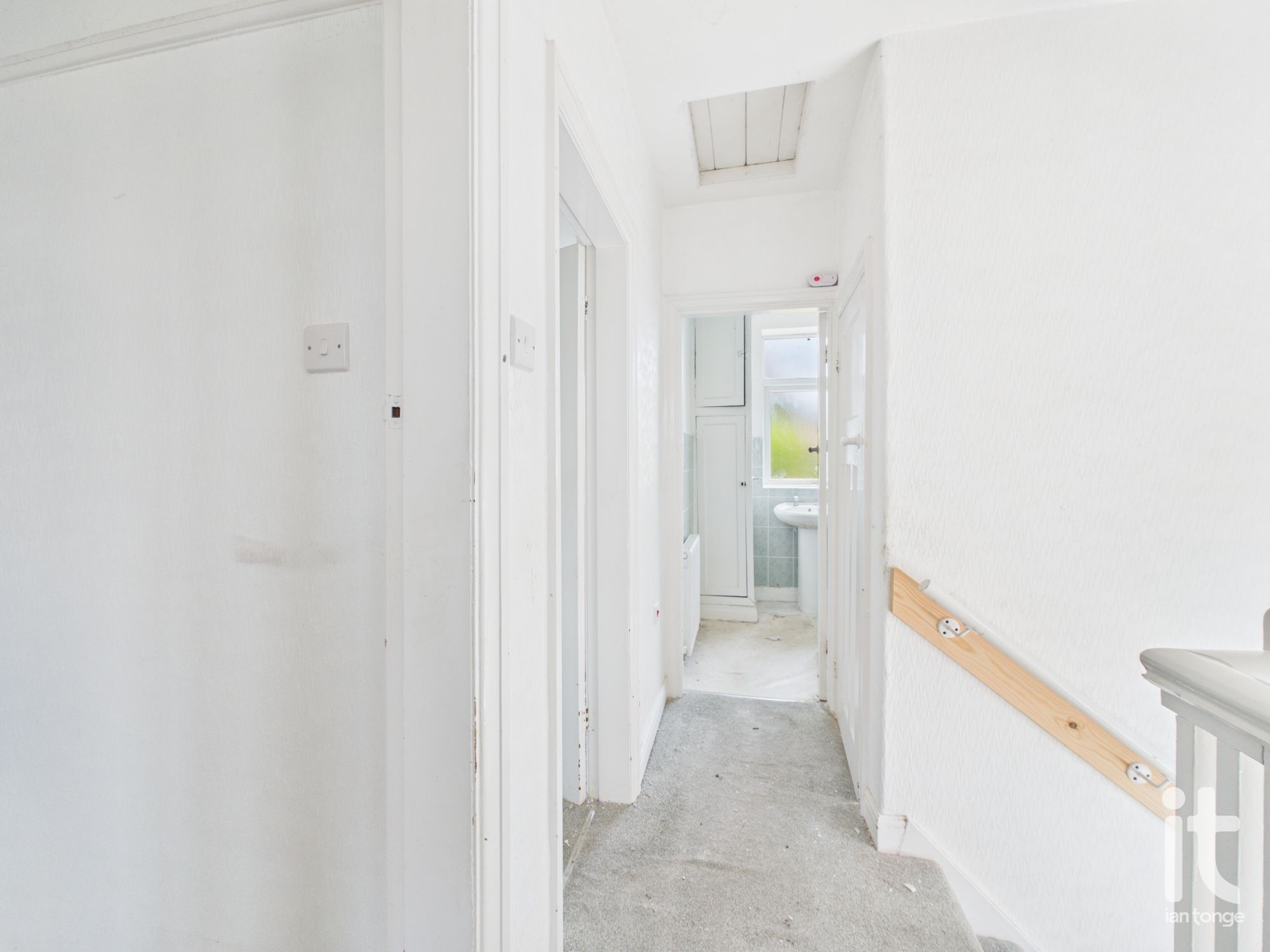 3 bedroom semi-detached house For Sale in Stockport - Photograph 31.