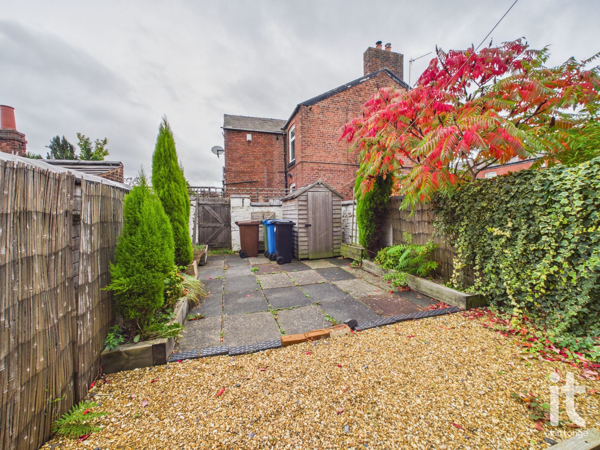 2 bedroom mid terraced house For Sale in Stockport - Photograph 14.