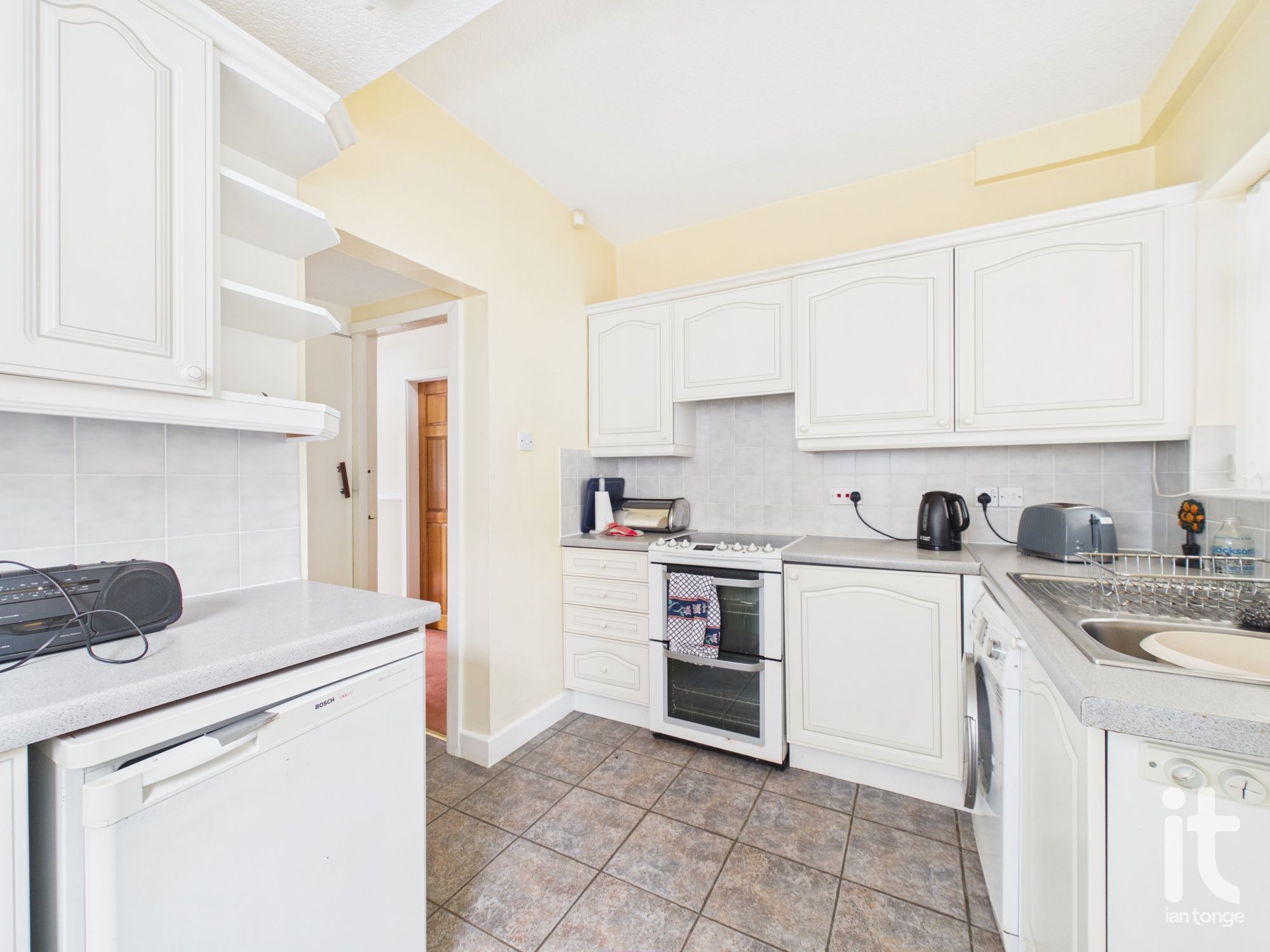 3 bedroom semi-detached house For Sale in Stockport - Photograph 10.