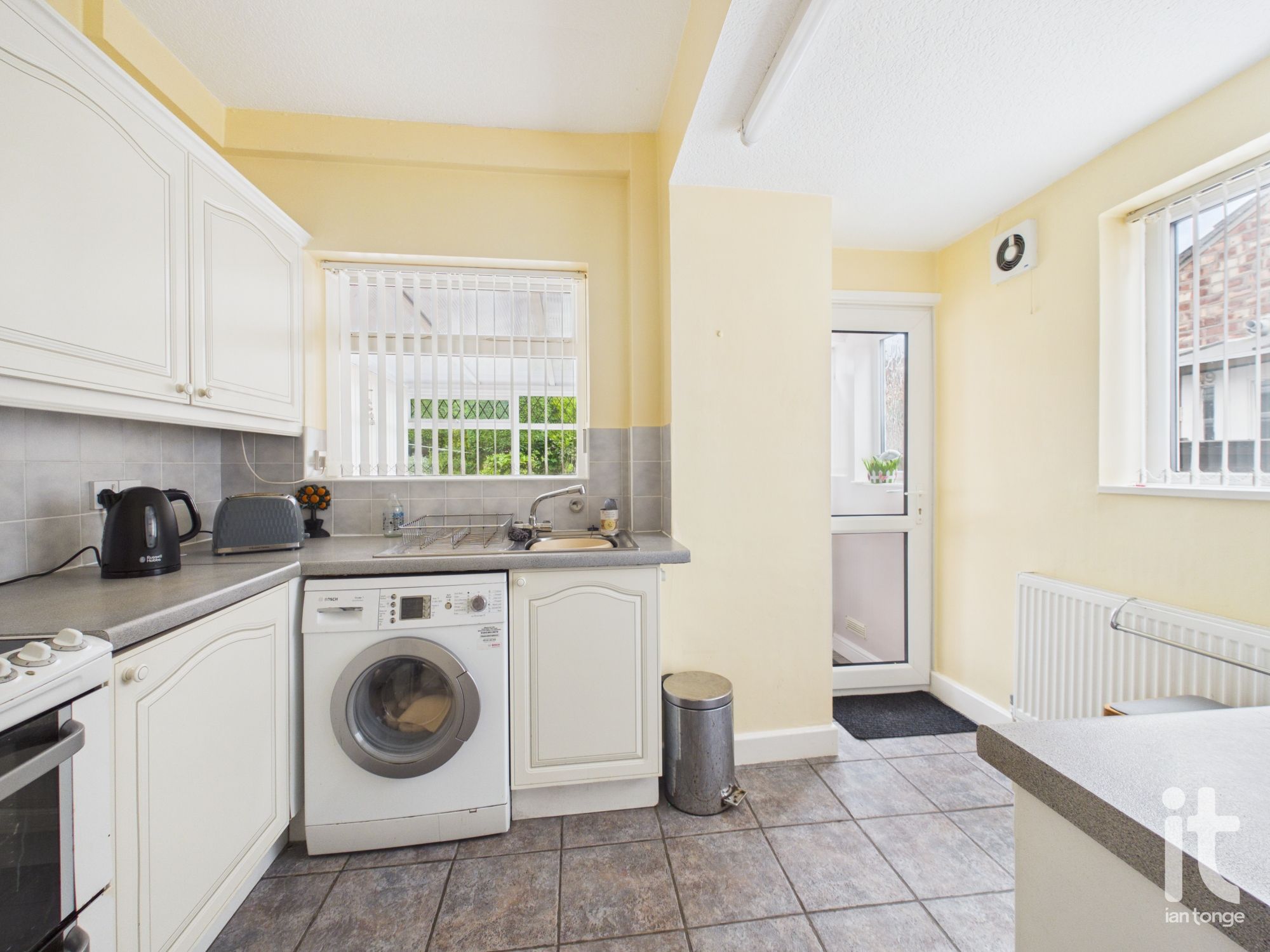 3 bedroom semi-detached house For Sale in Stockport - Photograph 4.