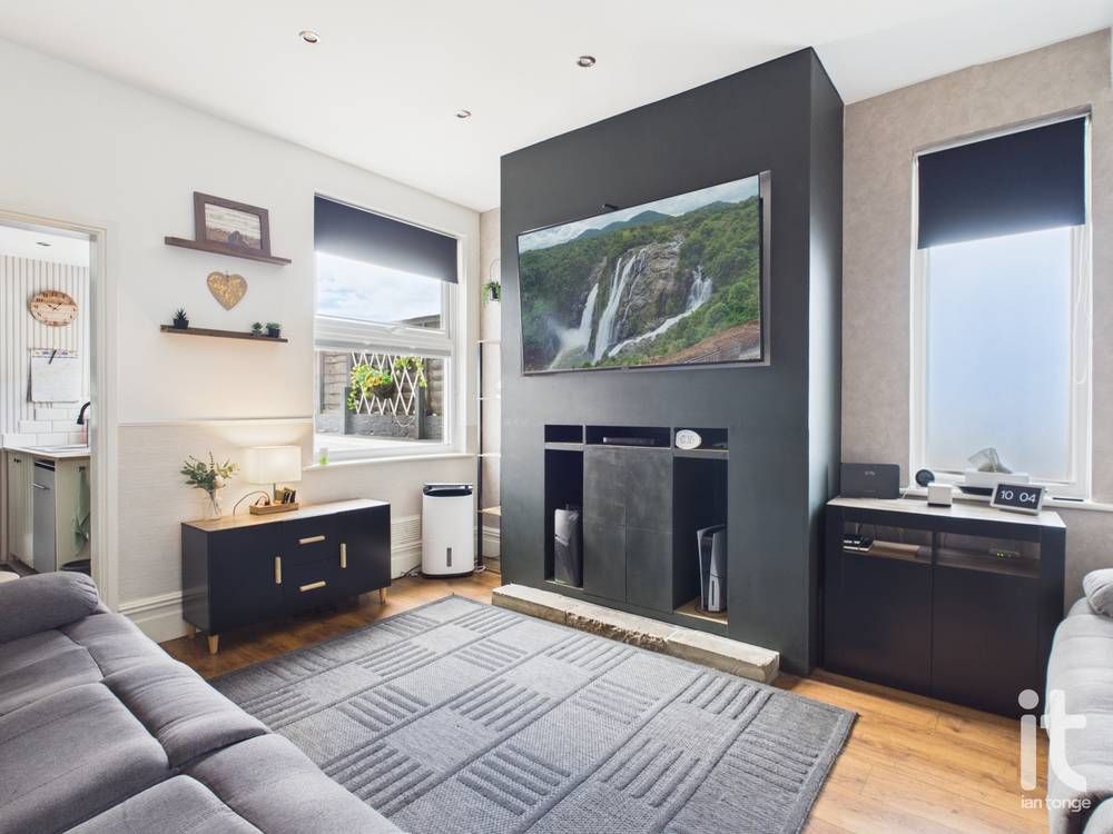 2 bedroom end terraced house For Sale in Stockport - Photograph 1.