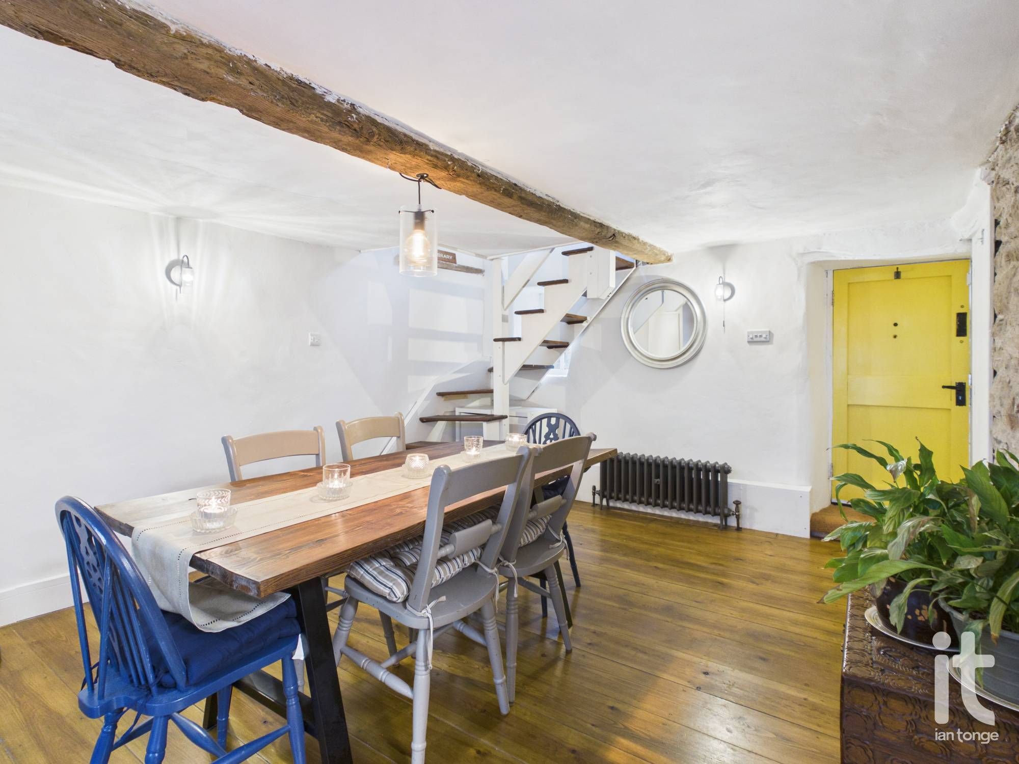 3 bedroom semi-detached house For Sale in Stockport - Photograph 10.