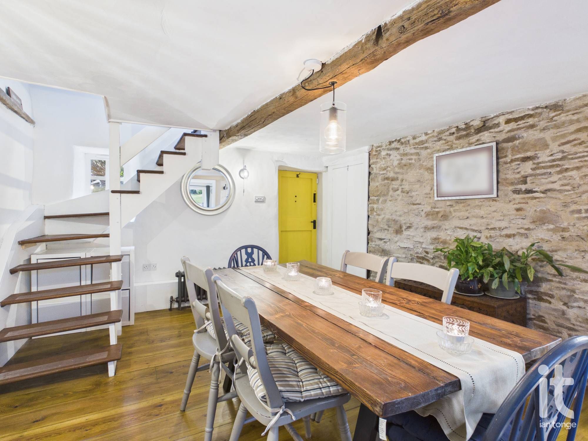 3 bedroom semi-detached house For Sale in Stockport - Photograph 9.