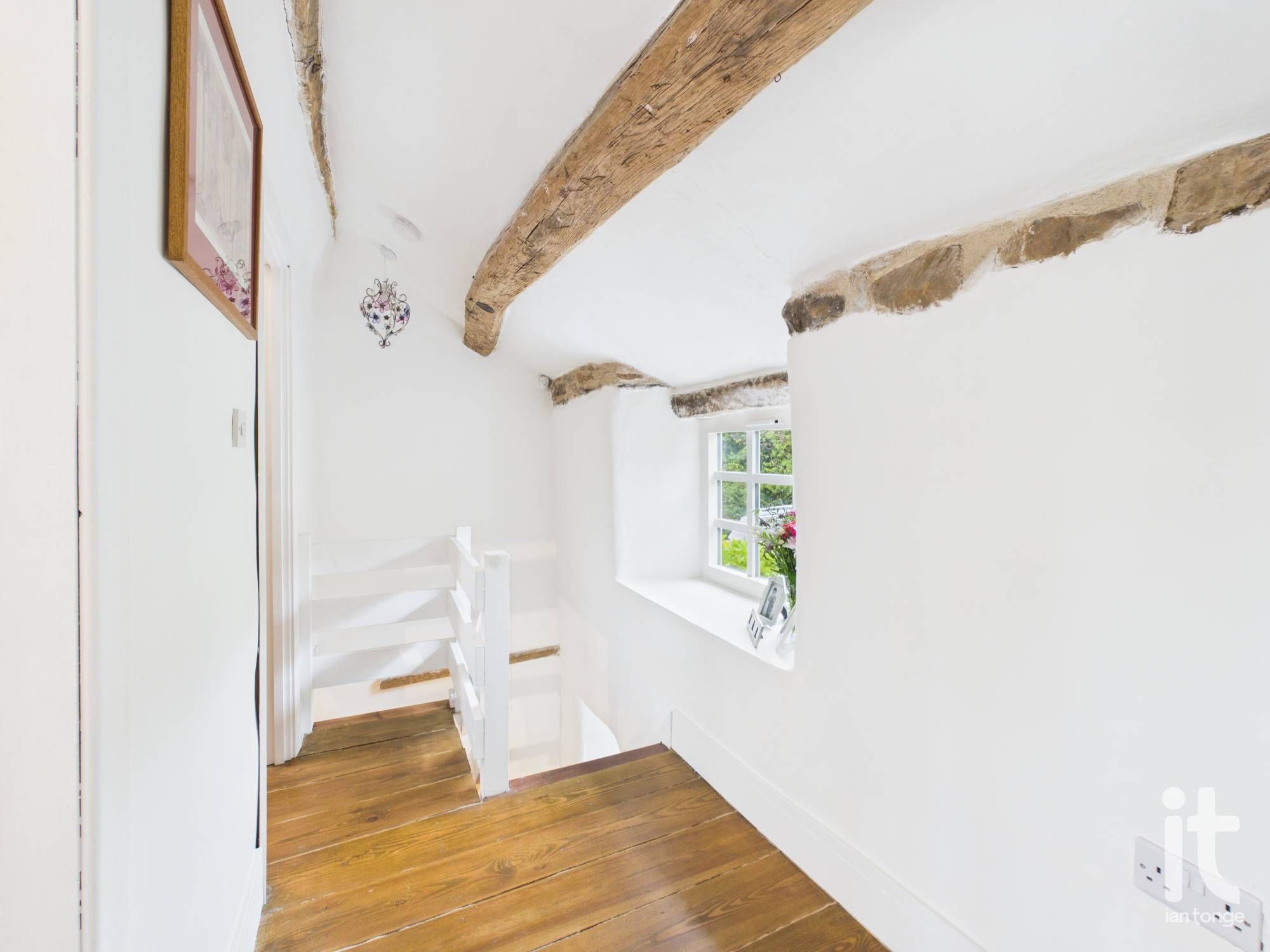 3 bedroom semi-detached house For Sale in Stockport - Photograph 22.