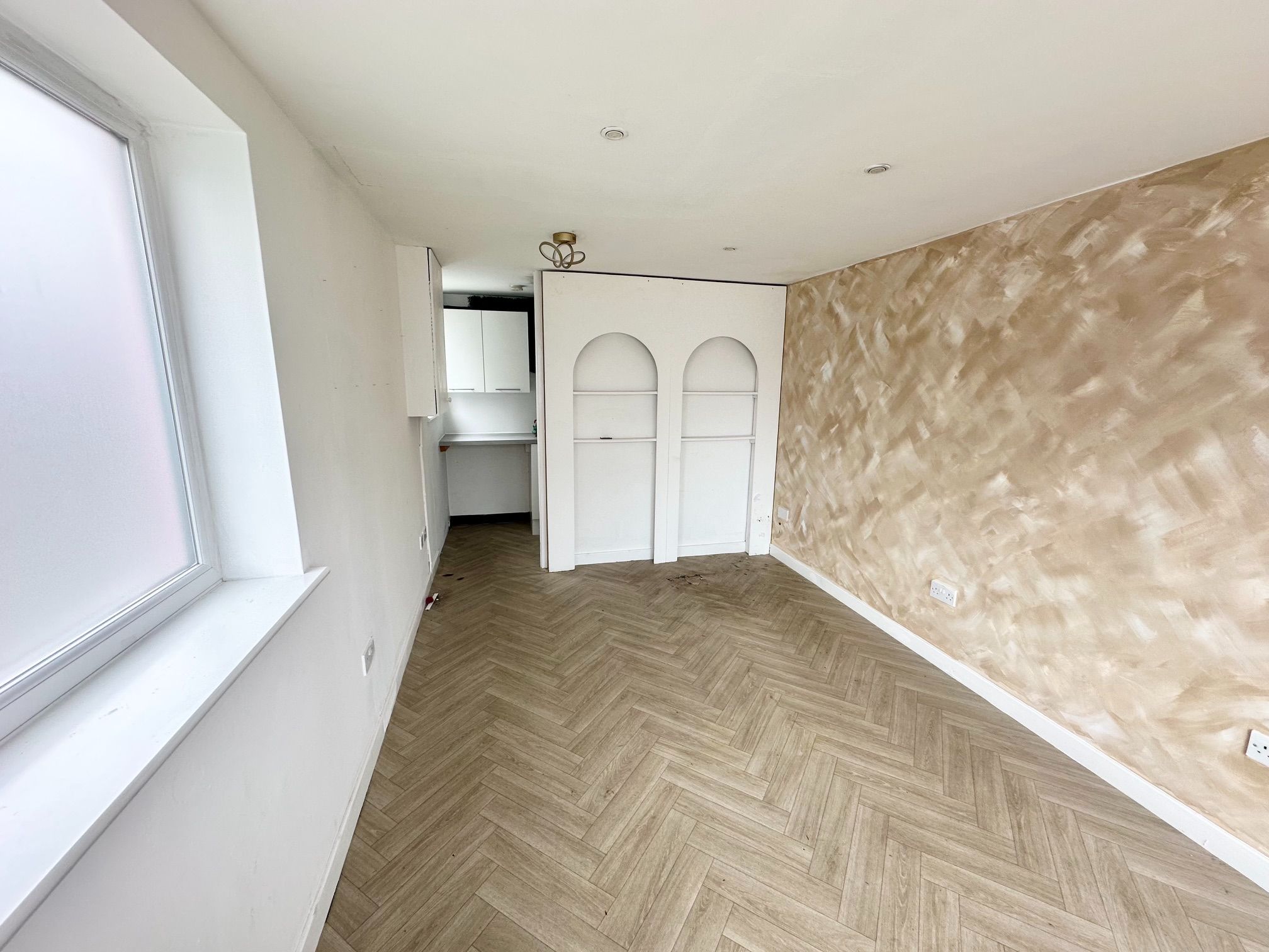 Shop To Let in Stockport - Property photograph.