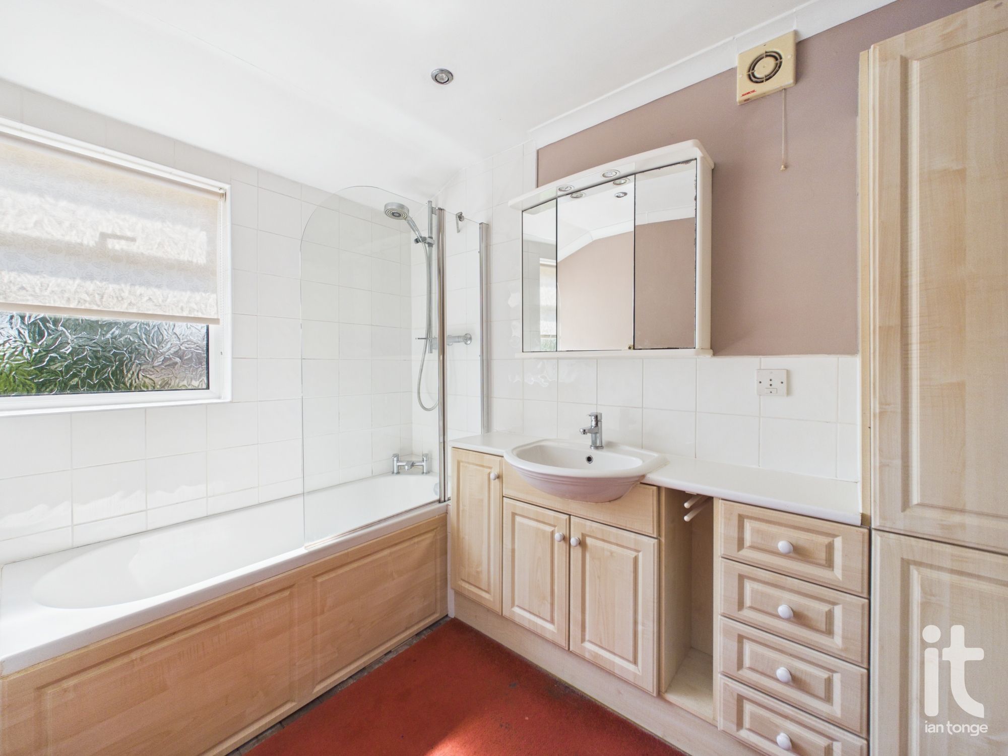 3 bedroom end terraced house For Sale in Stockport - Photograph 10.