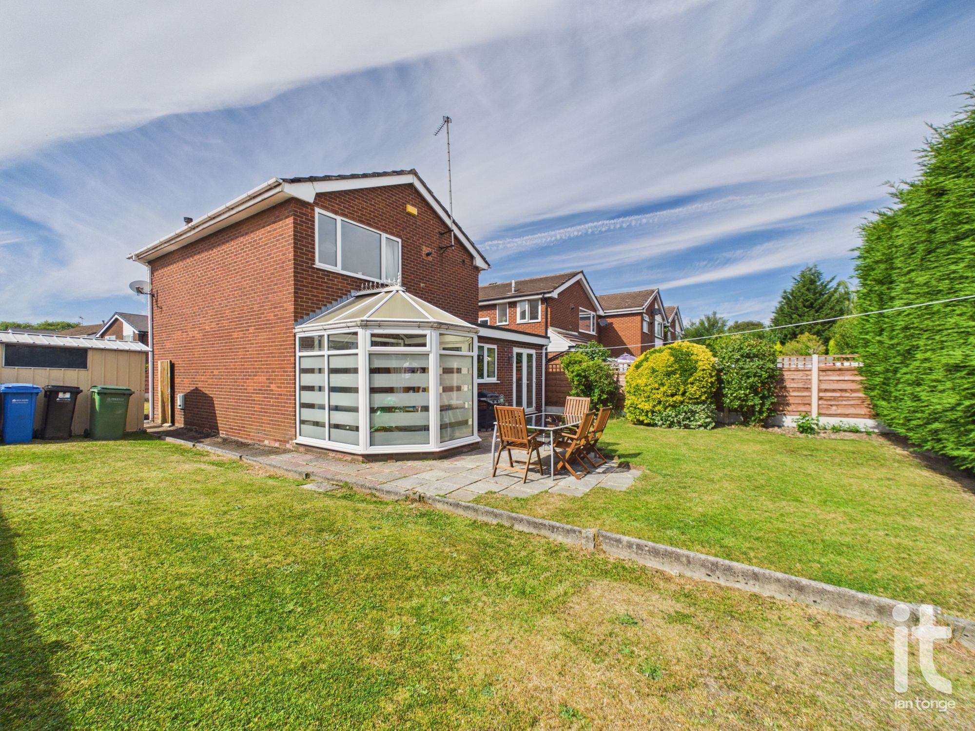 3 bedroom link detached house For Sale in Stockport - Photograph 4.