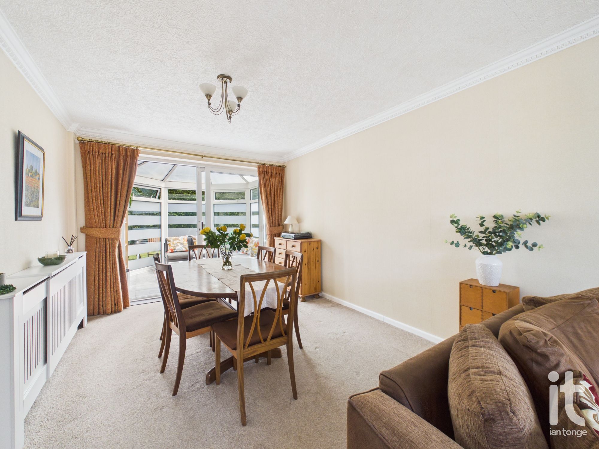 3 bedroom link detached house For Sale in Stockport - Photograph 22.