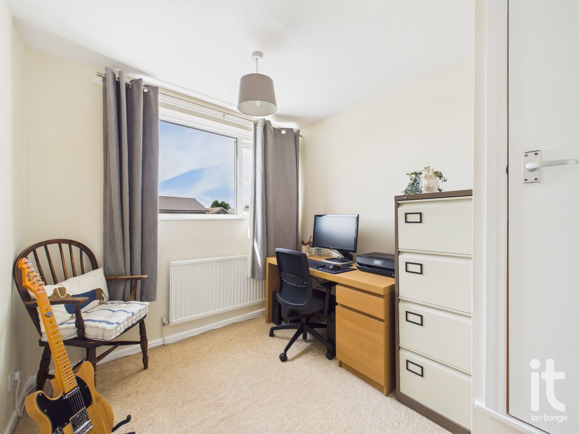 3 bedroom link detached house For Sale in Stockport - Photograph 11.