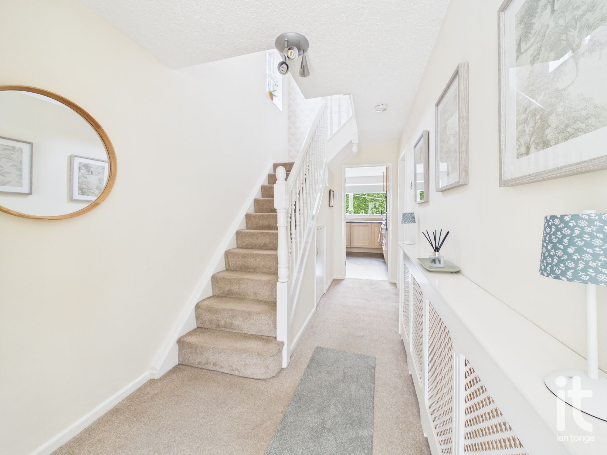 3 bedroom link detached house For Sale in Stockport - Photograph 34.