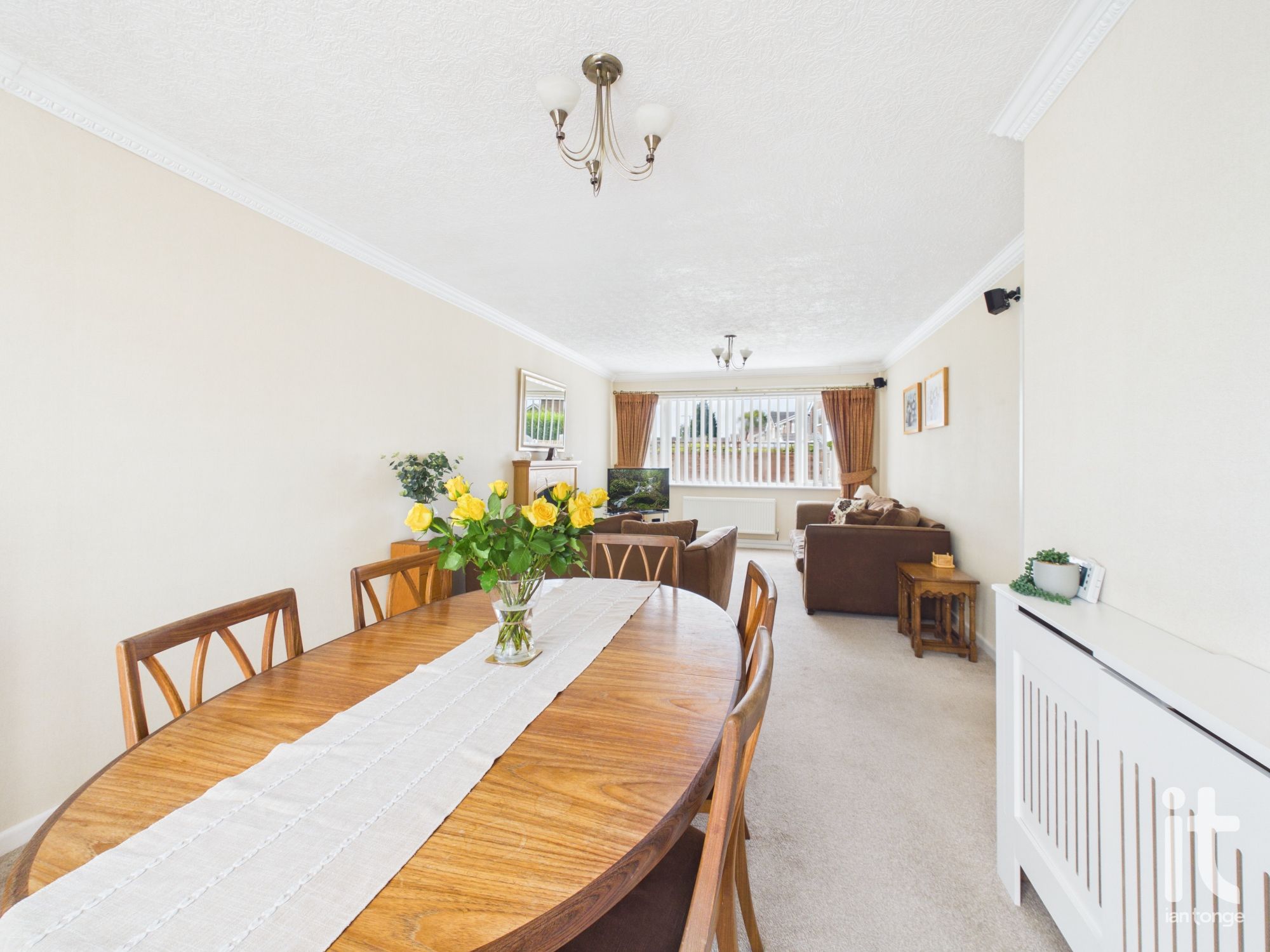3 bedroom link detached house For Sale in Stockport - Photograph 20.