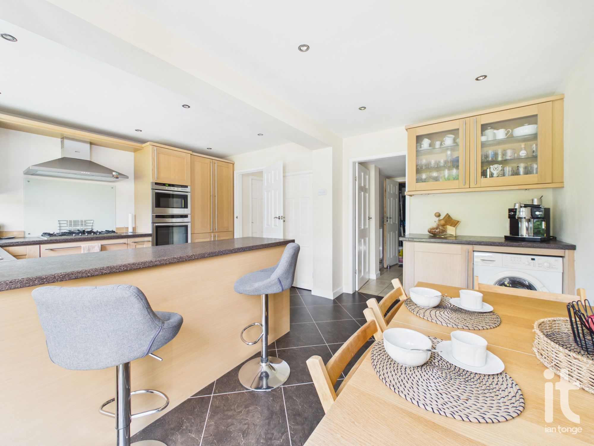 3 bedroom link detached house For Sale in Stockport - Photograph 28.