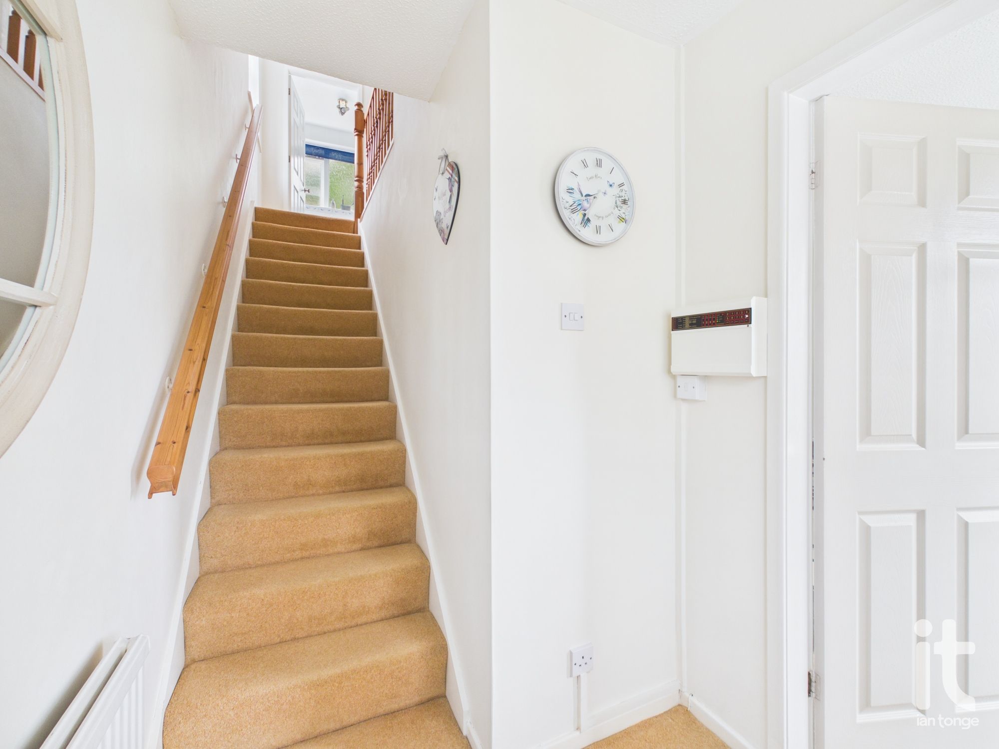 3 bedroom semi-detached house For Sale in Stockport - Photograph 5.