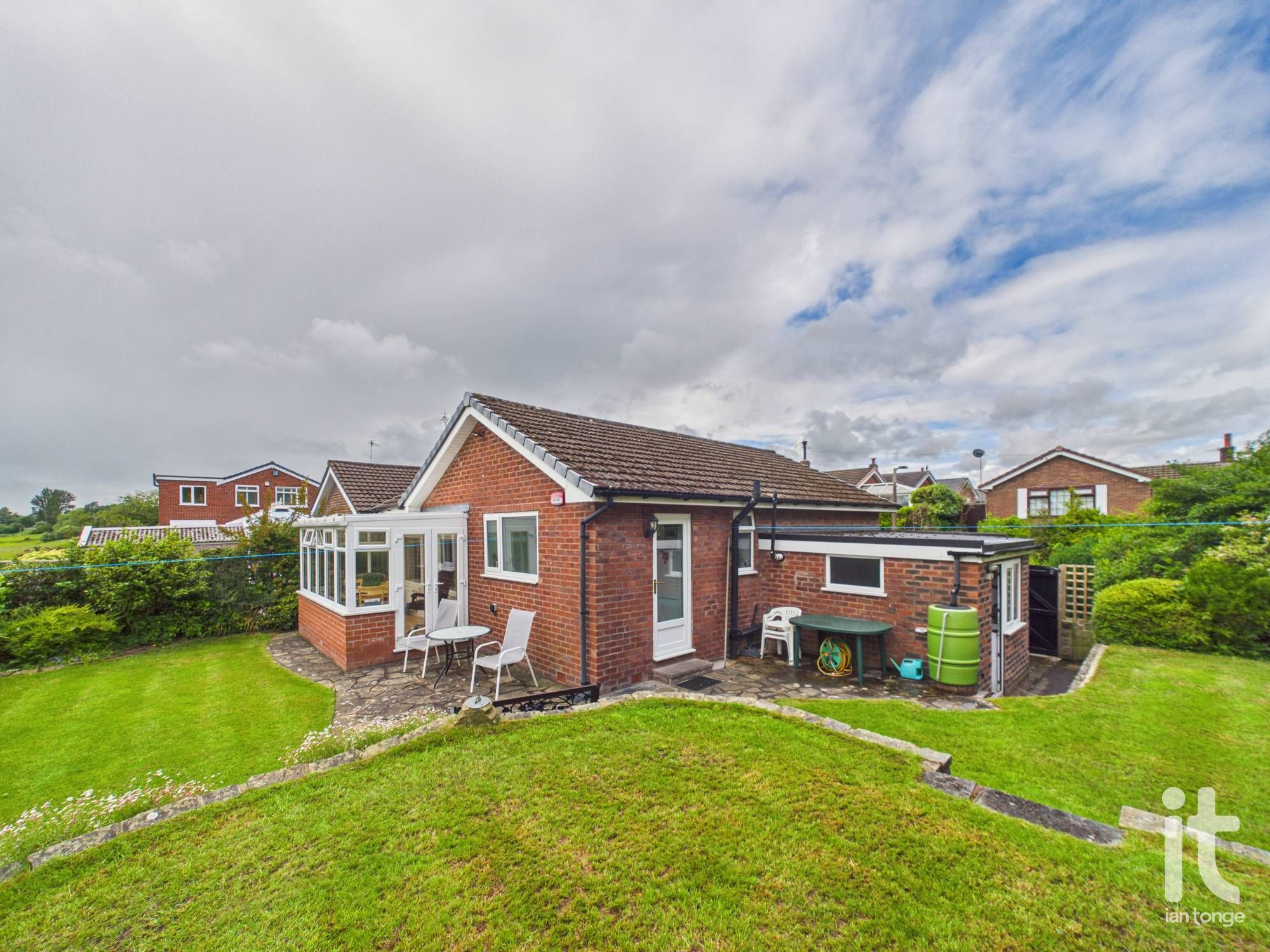 2 bedroom detached bungalow For Sale in Stockport - Photograph 17.