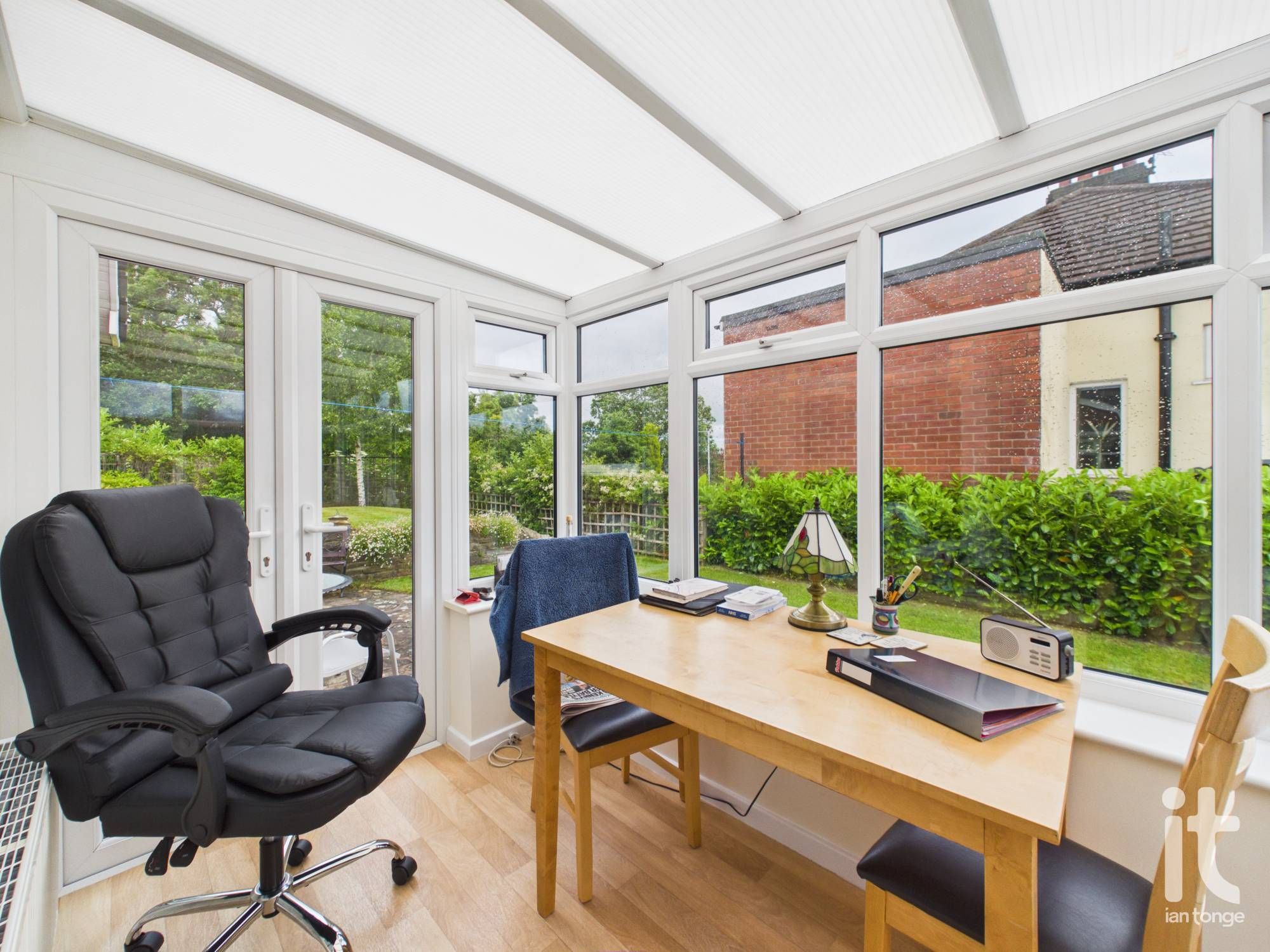 2 bedroom detached bungalow For Sale in Stockport - Photograph 6.