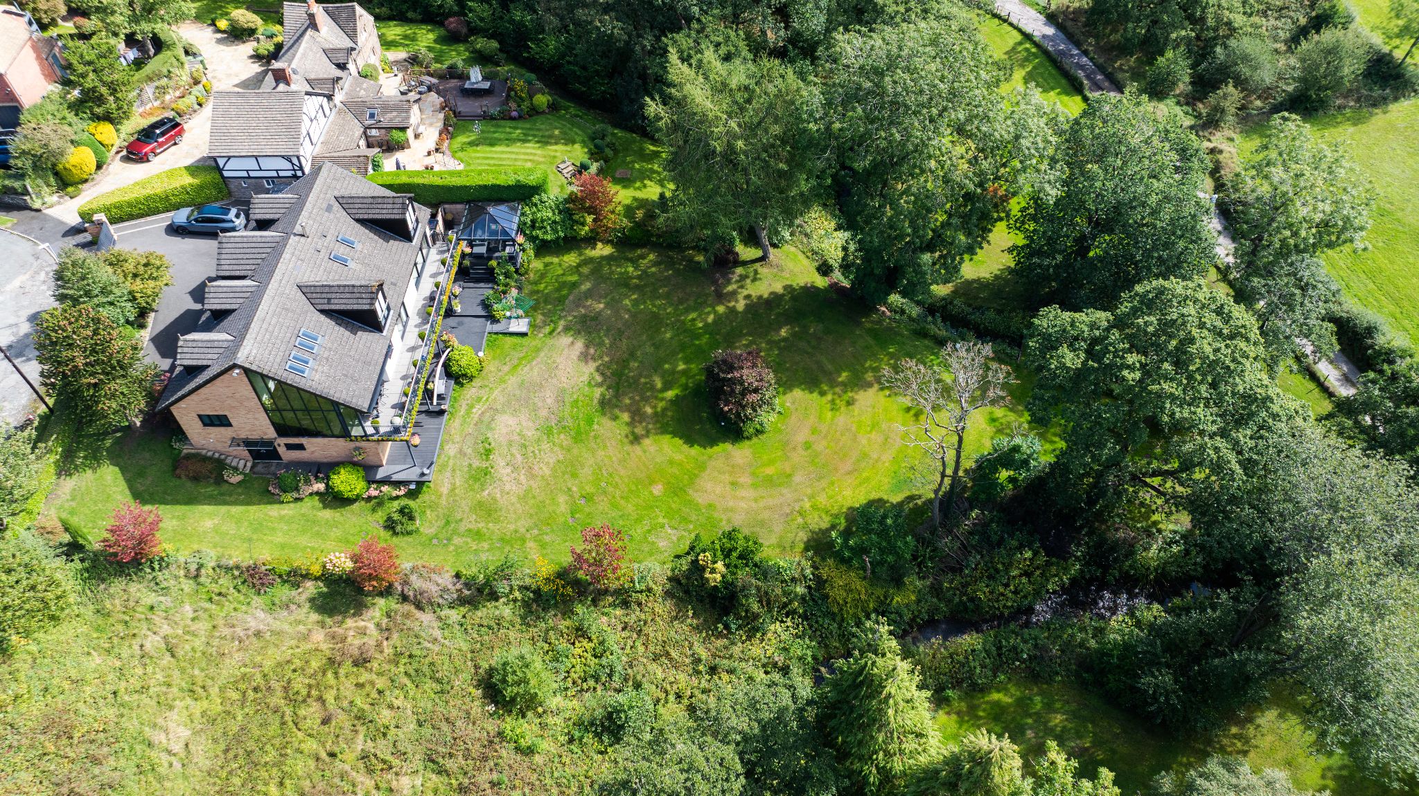 6 bedroom detached house For Sale in Stockport - Photograph 44.