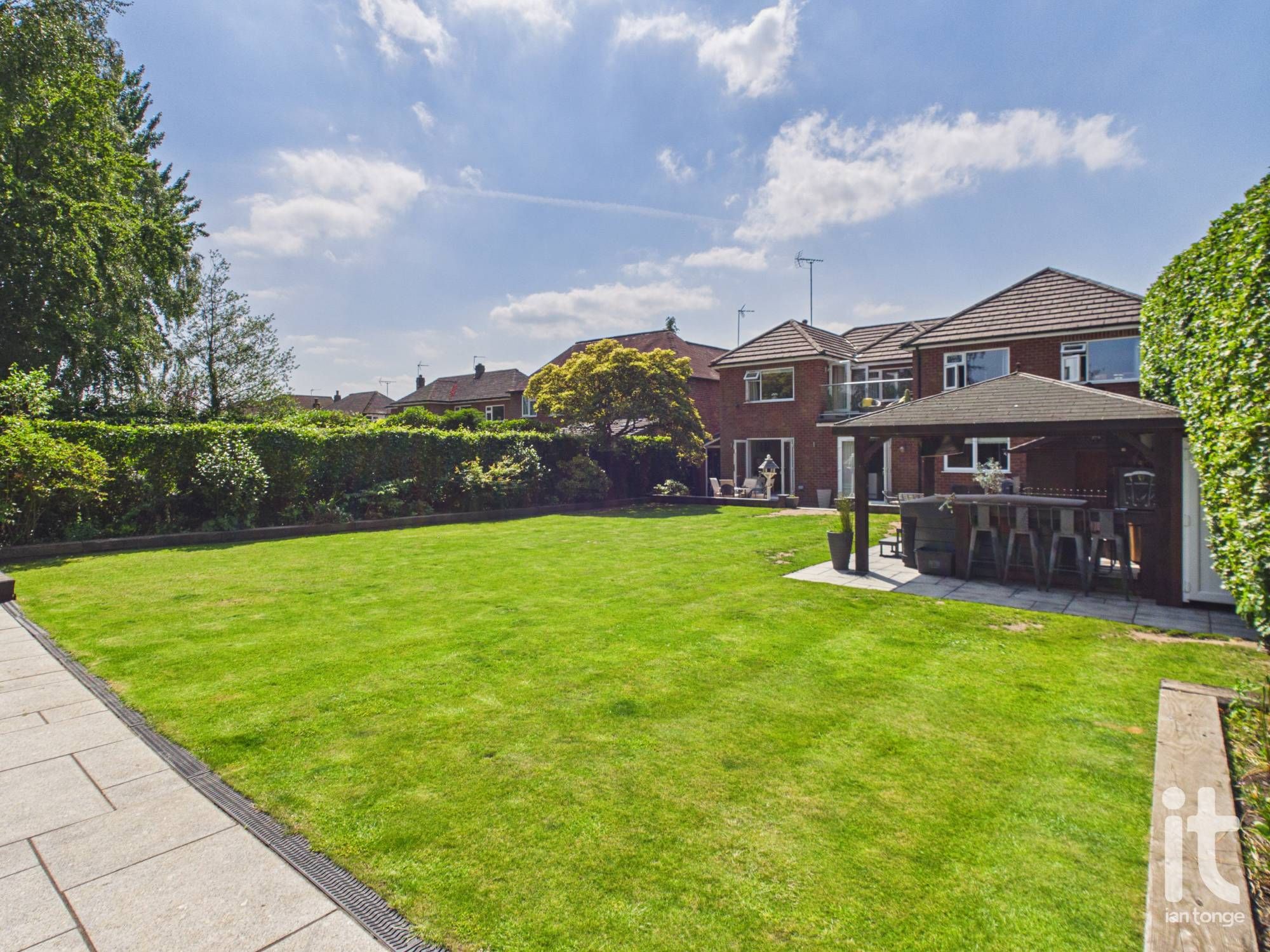5 bedroom detached house For Sale in Stockport - Photograph 15.