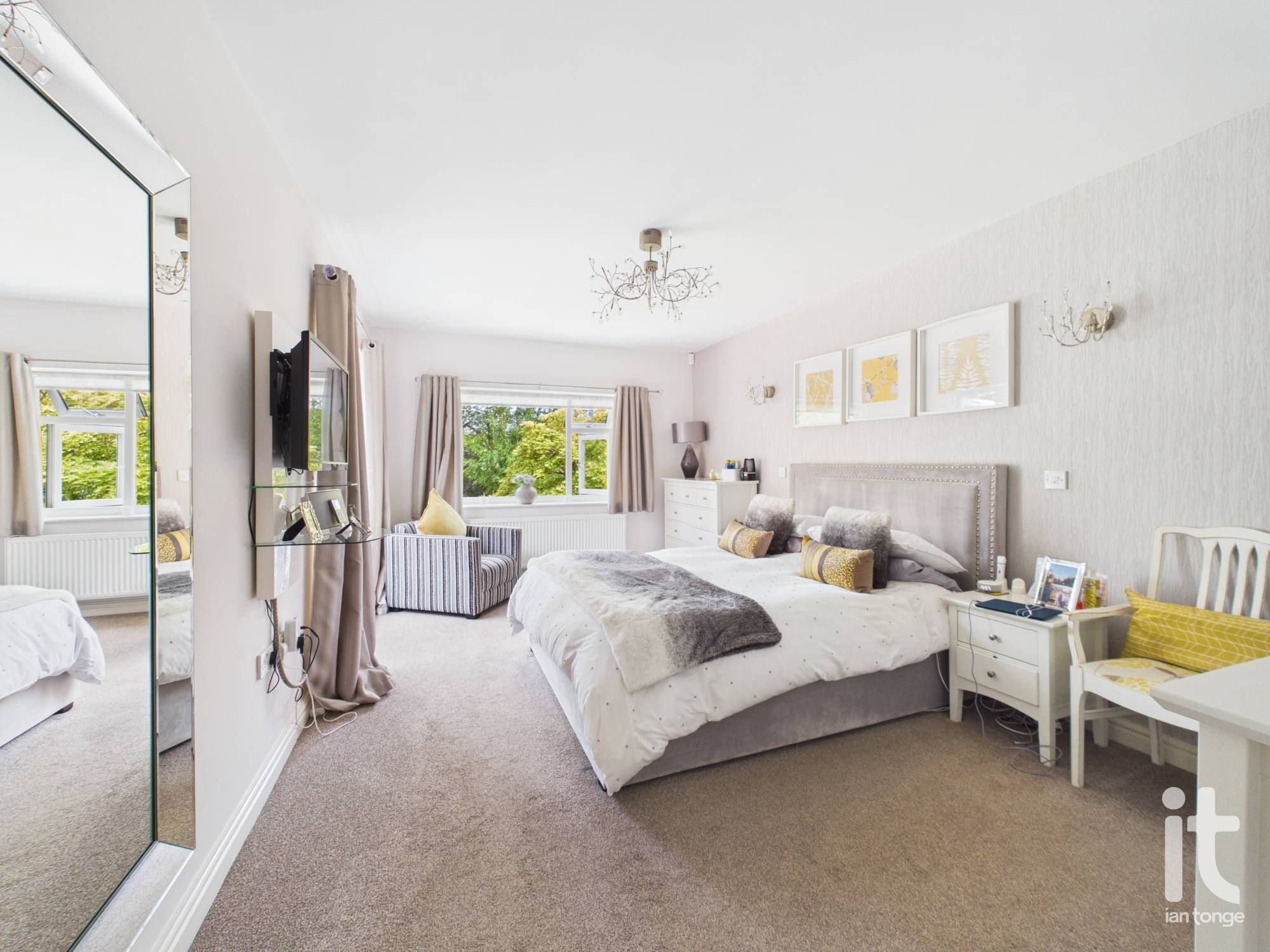 5 bedroom detached house For Sale in Stockport - Photograph 21.