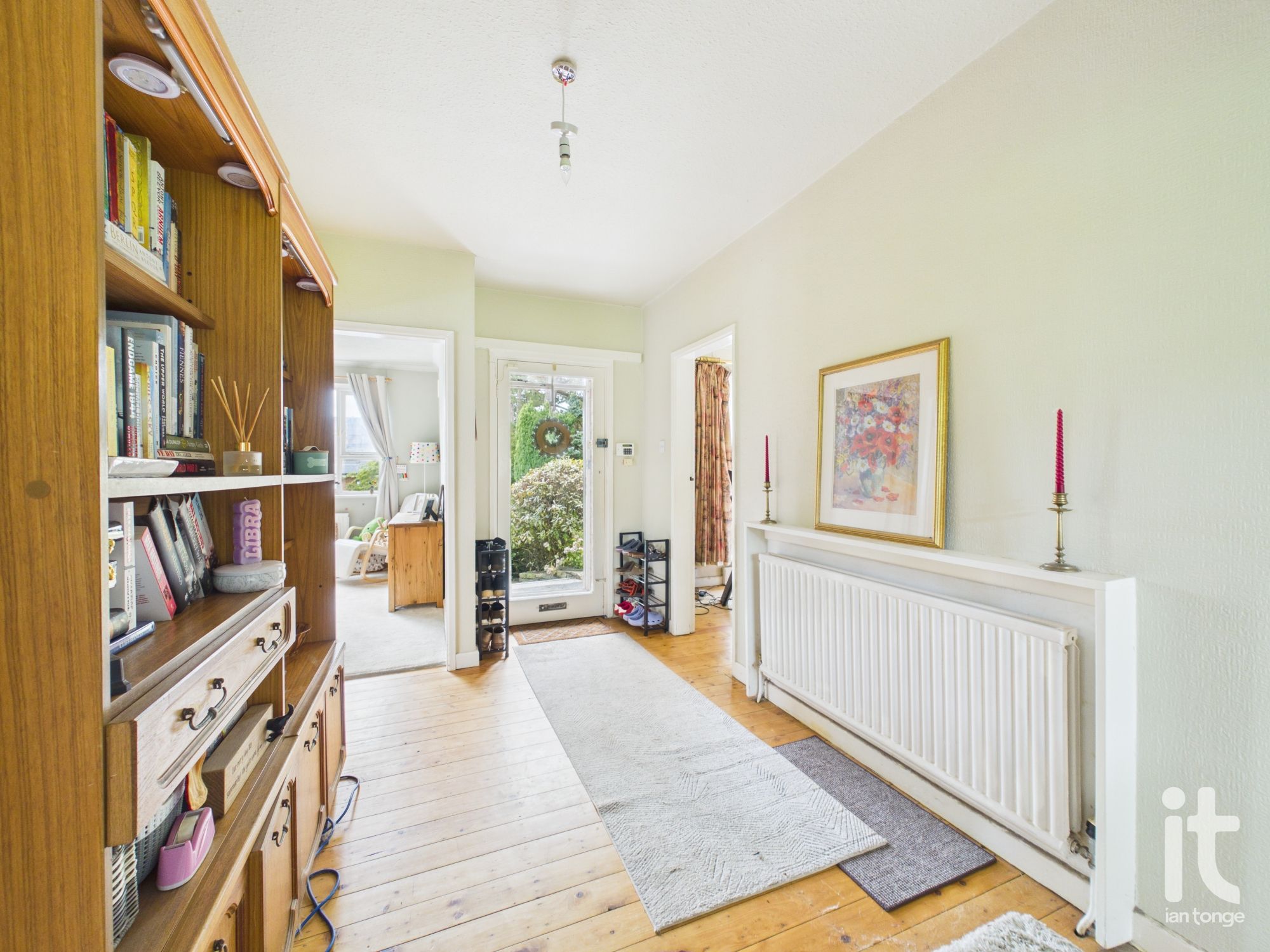 3 bedroom detached bungalow For Sale in Stockport - Photograph 6.