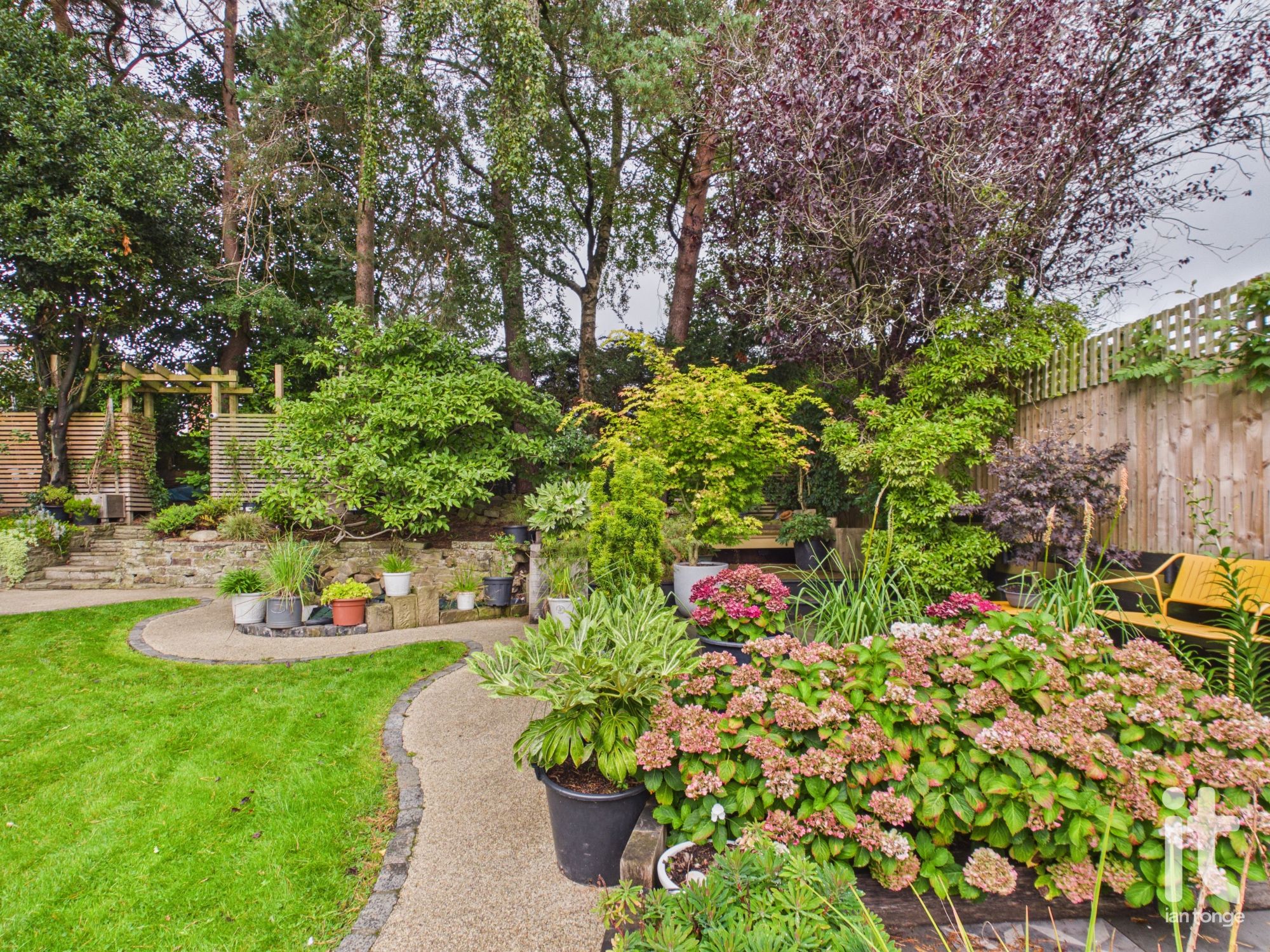 3 bedroom detached bungalow For Sale in Stockport - Photograph 24.