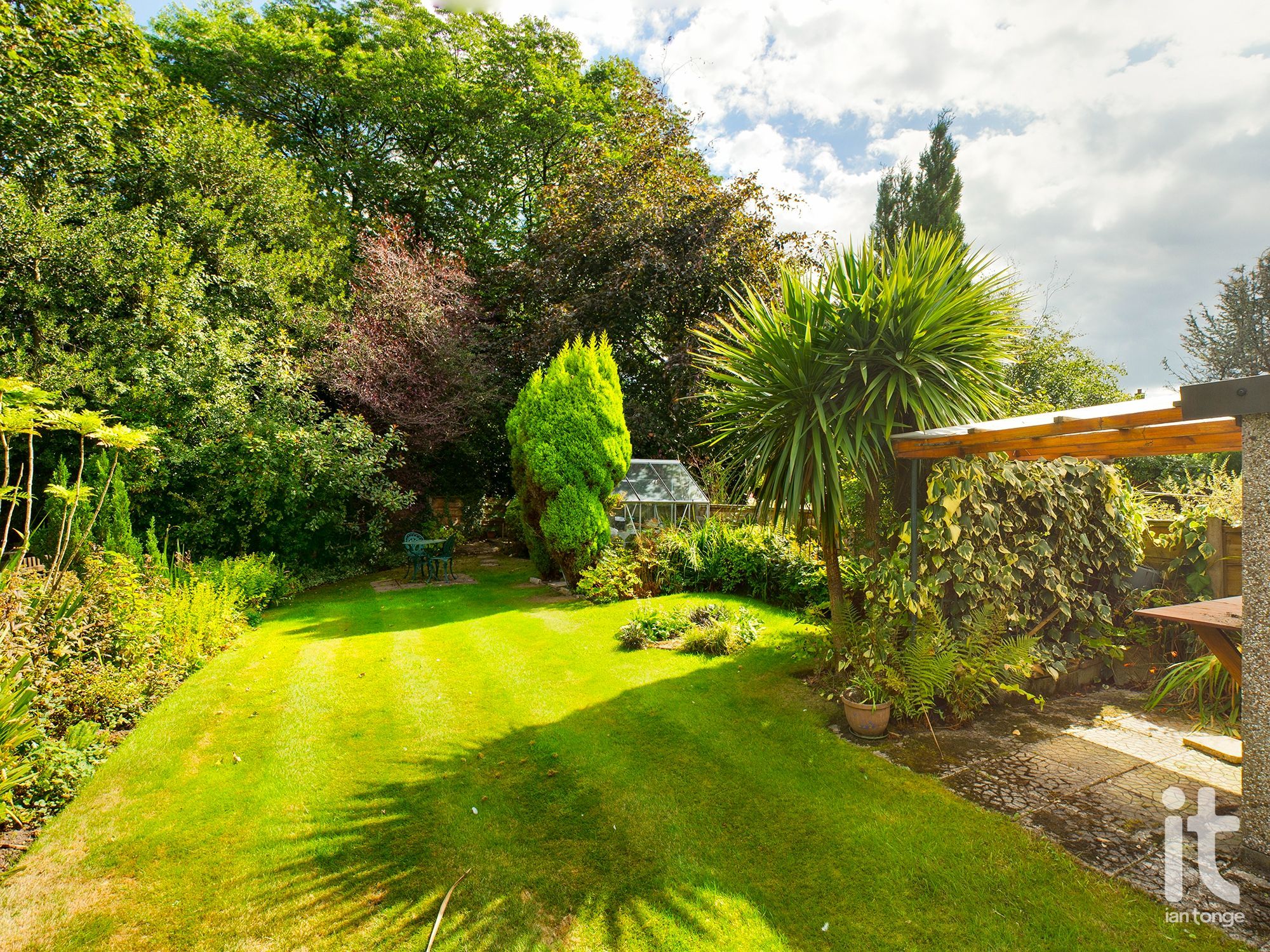 3 bedroom semi-detached house For Sale in Stockport - Photograph 10.