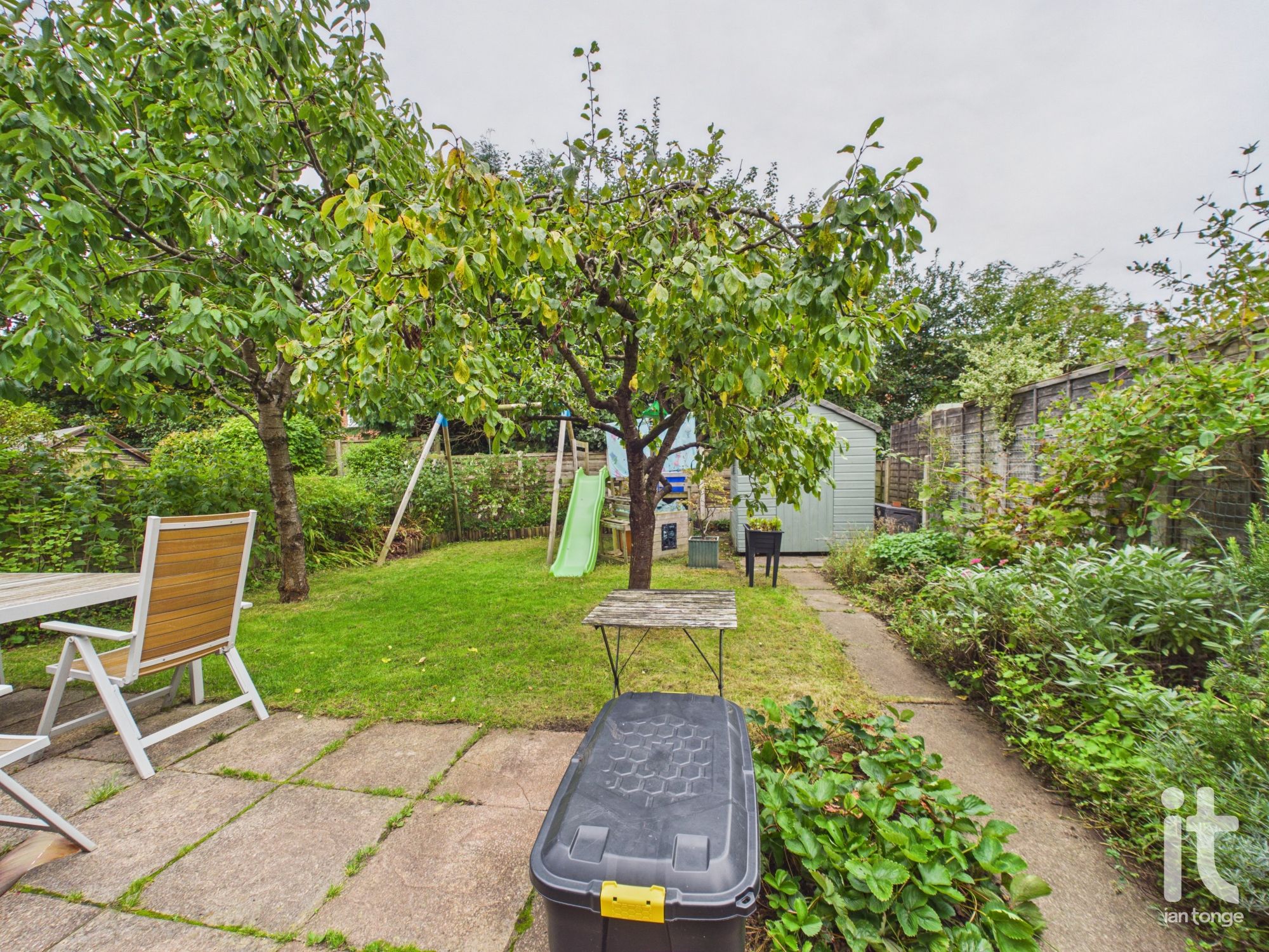 4 bedroom semi-detached house For Sale in Stockport - Photograph 29.