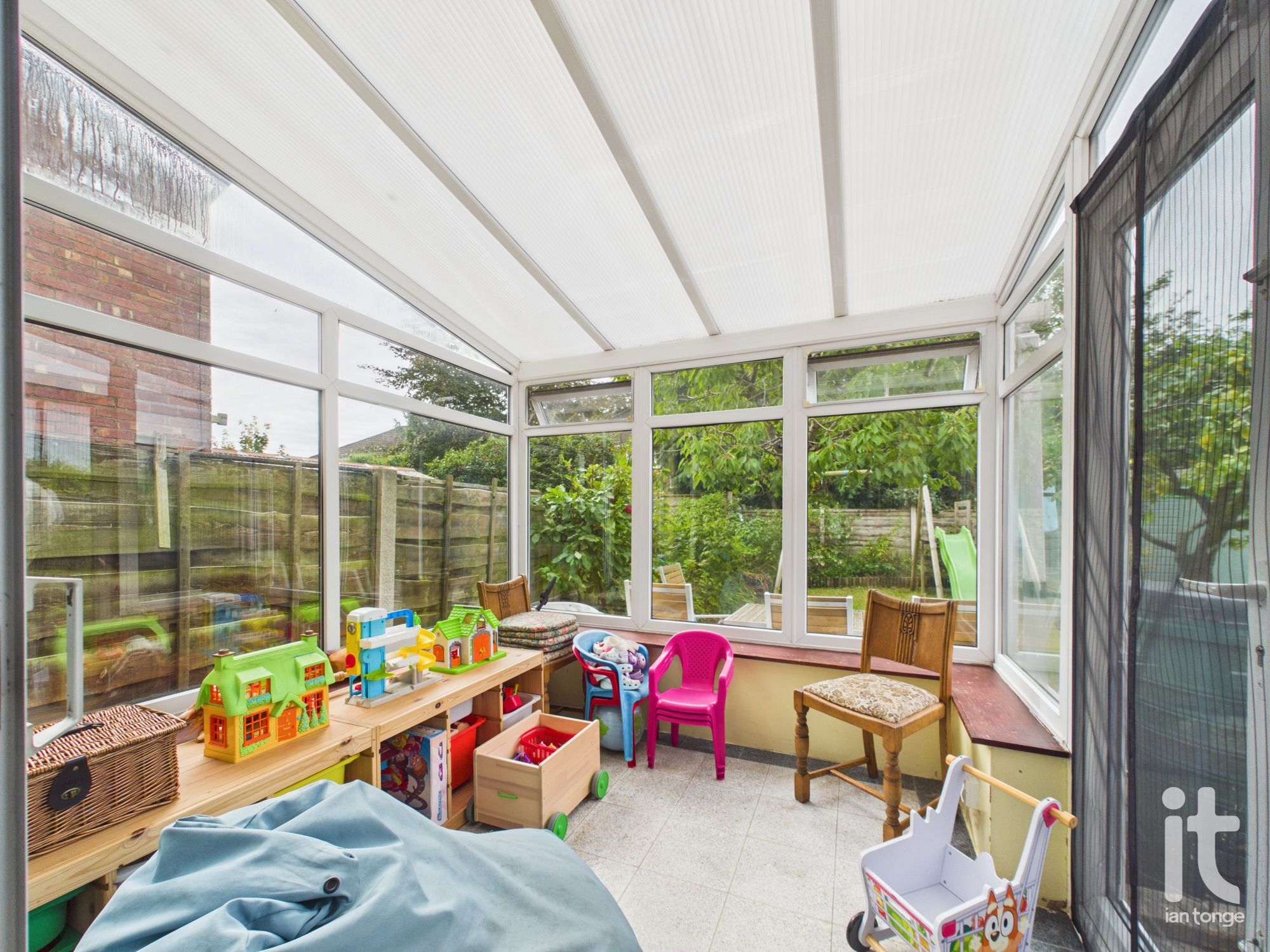 4 bedroom semi-detached house For Sale in Stockport - Photograph 8.