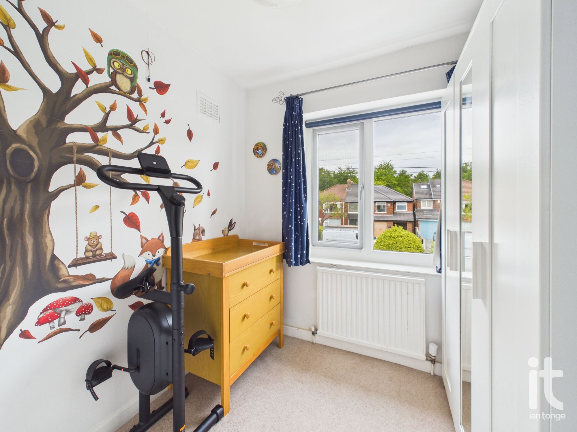 4 bedroom semi-detached house For Sale in Stockport - Photograph 27.