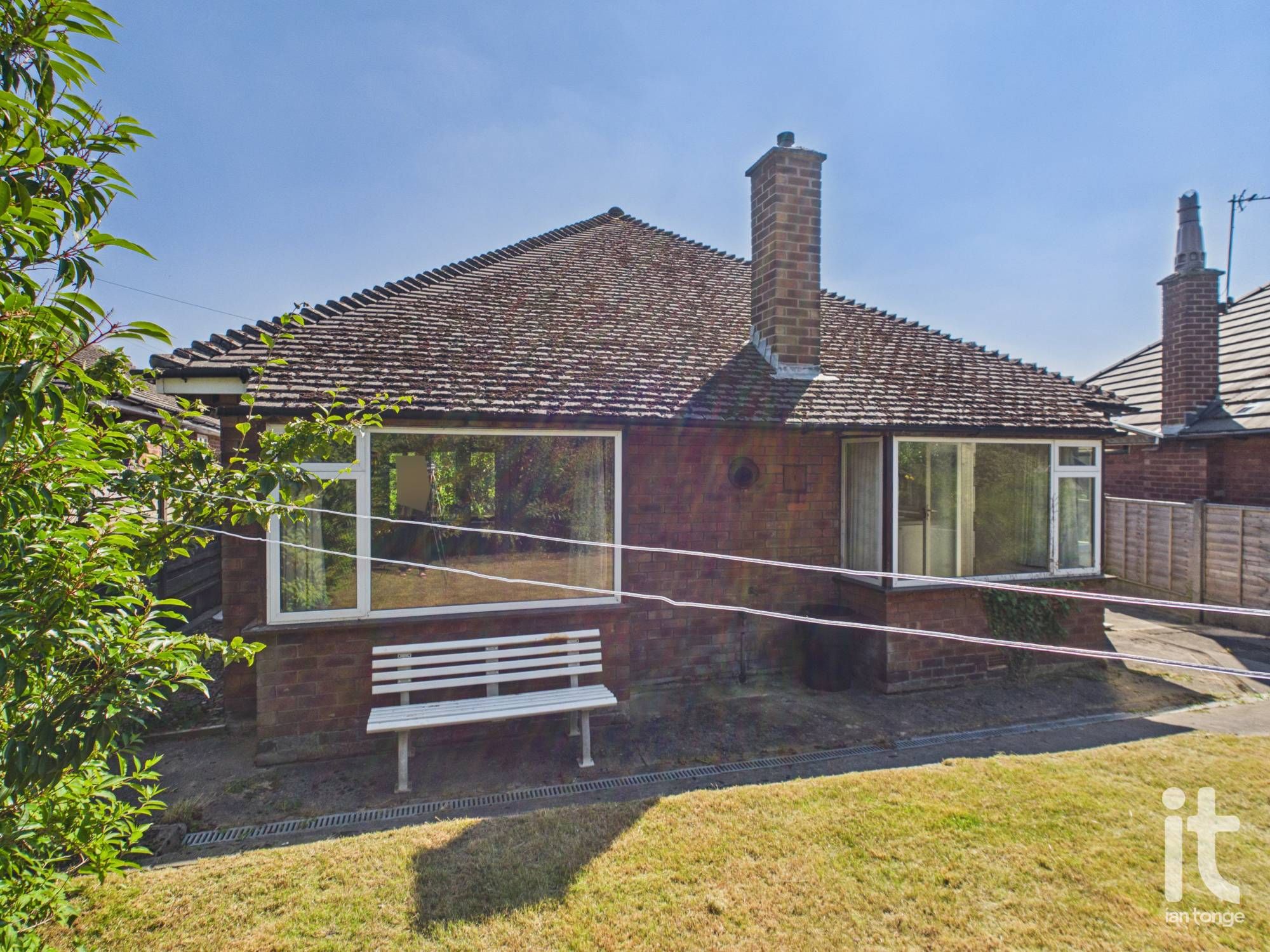 2 bedroom detached bungalow For Sale in Stockport - Photograph 16.