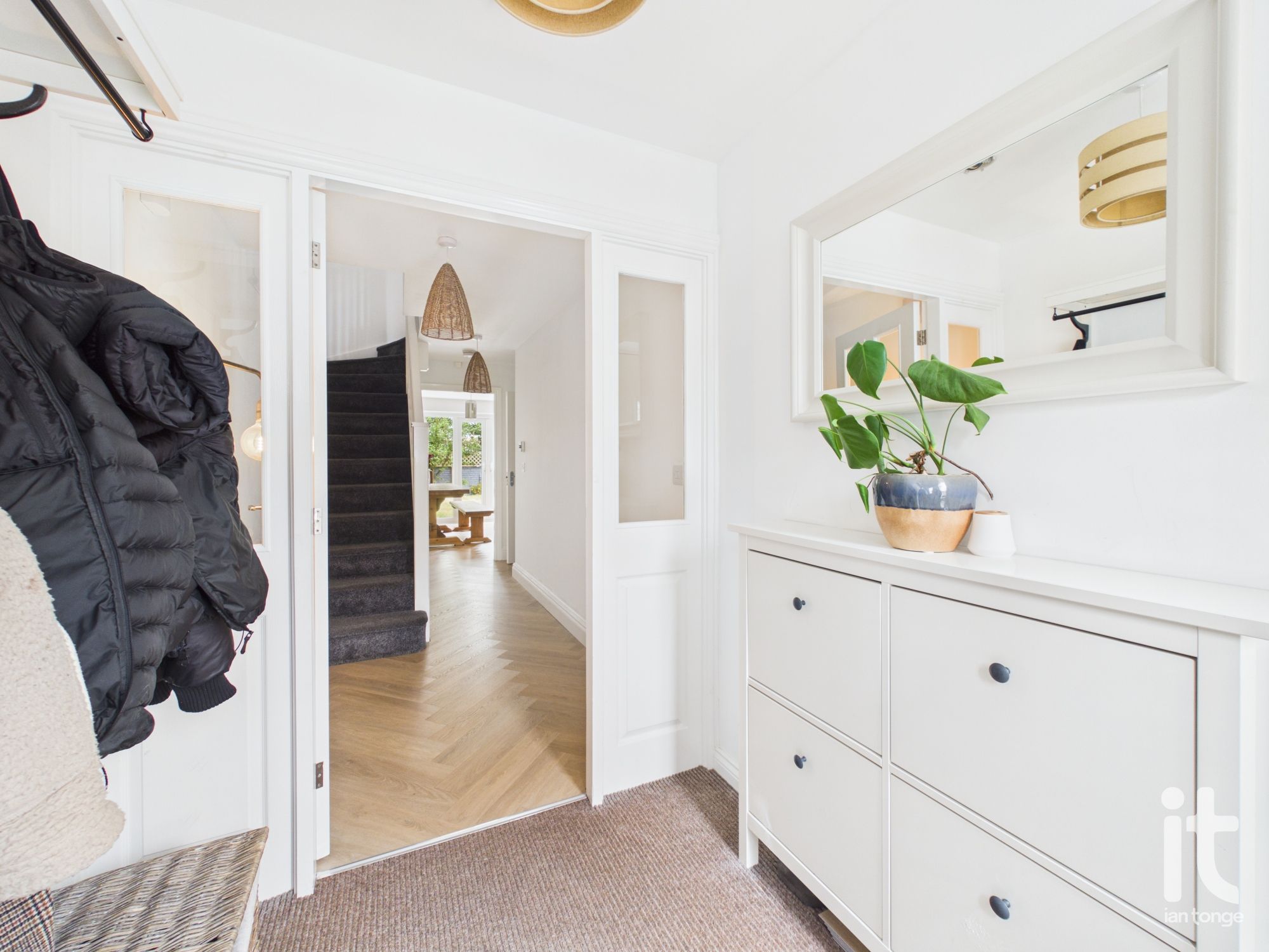 4 bedroom town house For Sale in Stockport - Photograph 15.