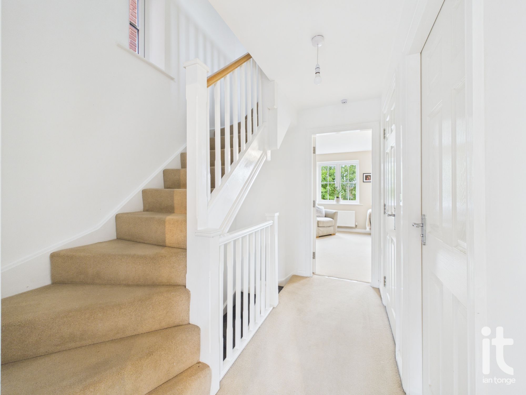 4 bedroom town house For Sale in Stockport - Photograph 24.