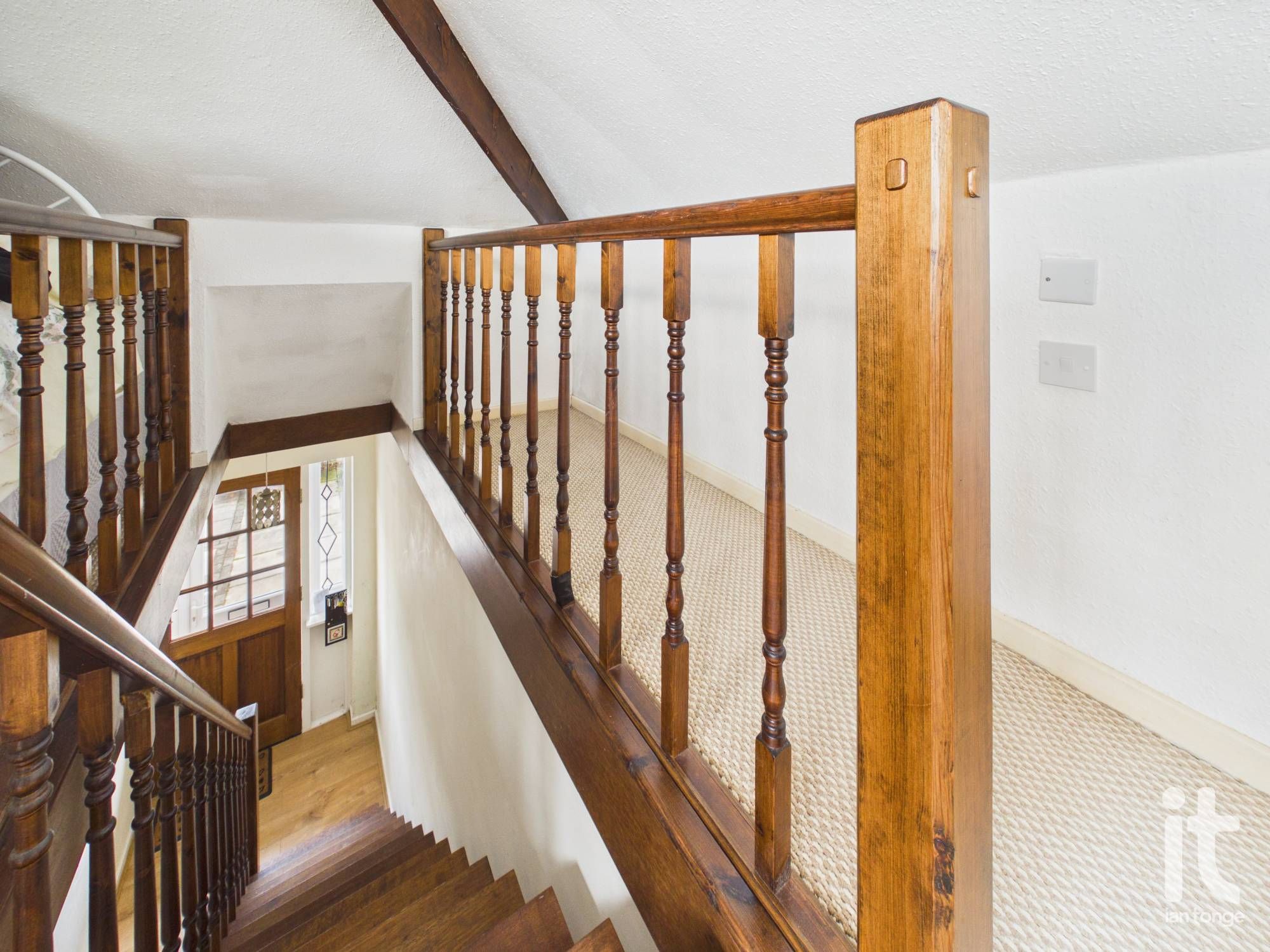 2 bedroom detached bungalow For Sale in Stockport - Photograph 15.