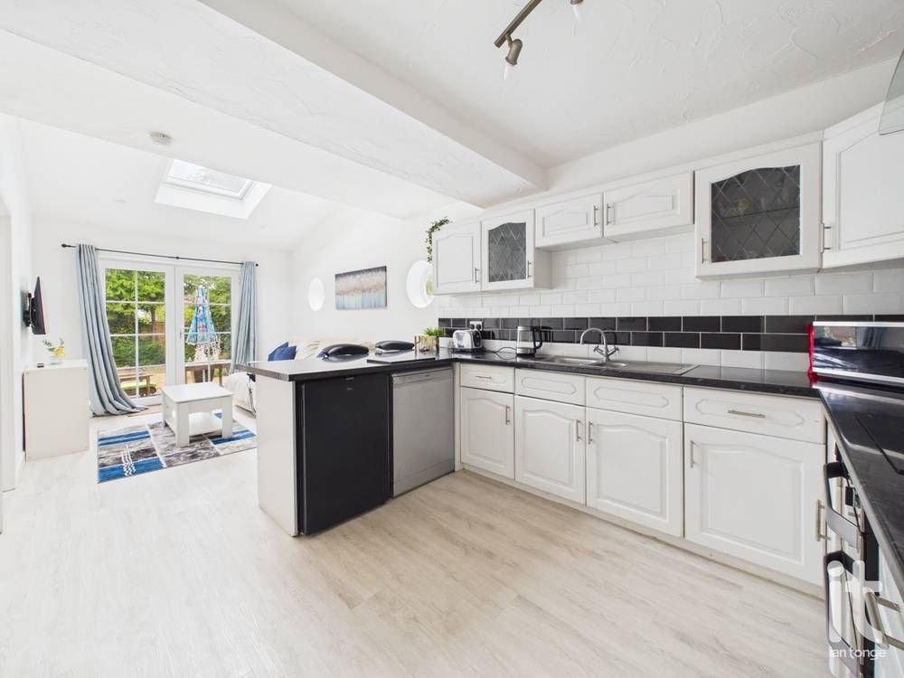 3 bedroom detached house For Sale in Stockport - Photograph 21.