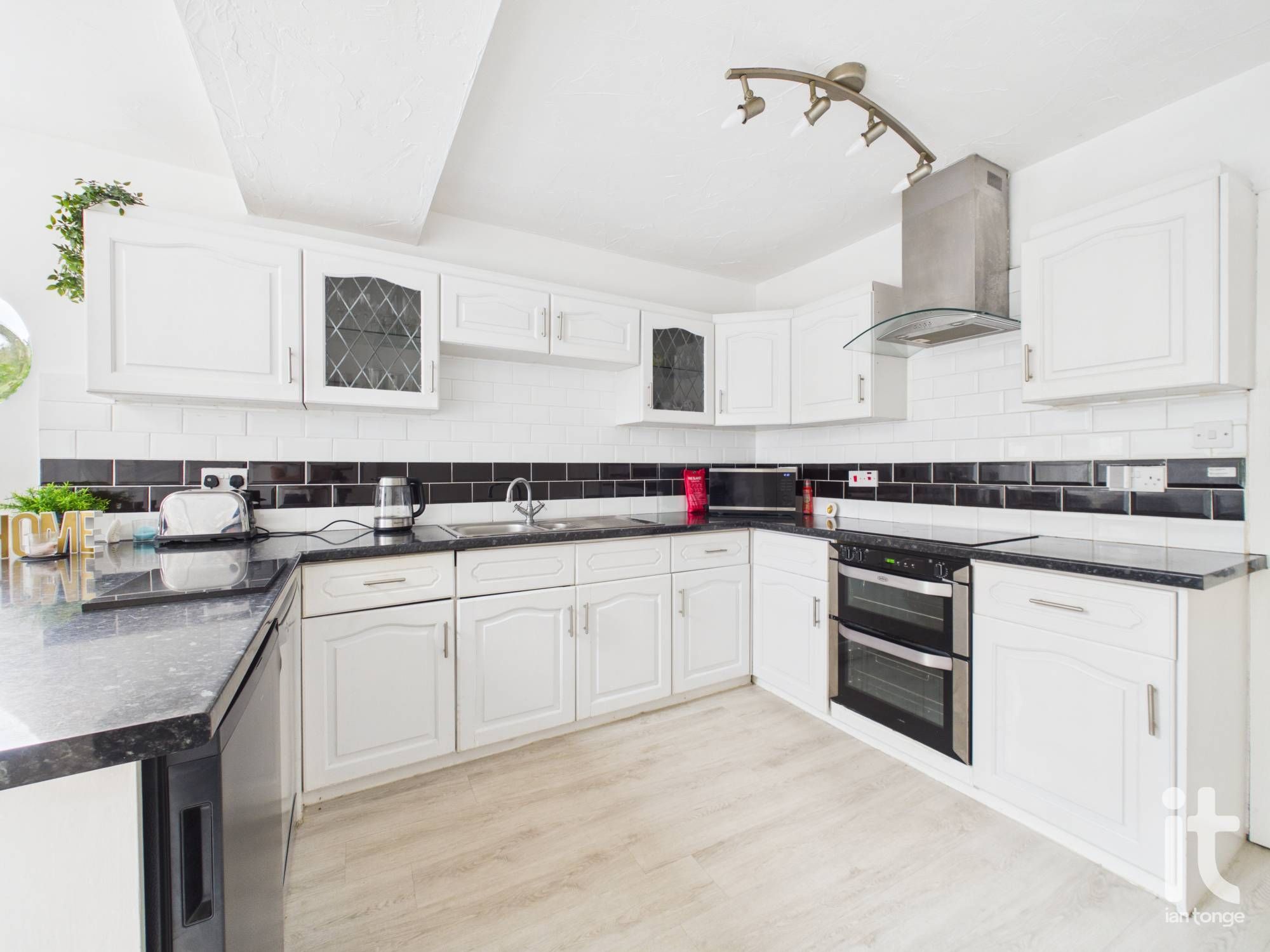 3 bedroom detached house For Sale in Stockport - Photograph 8.