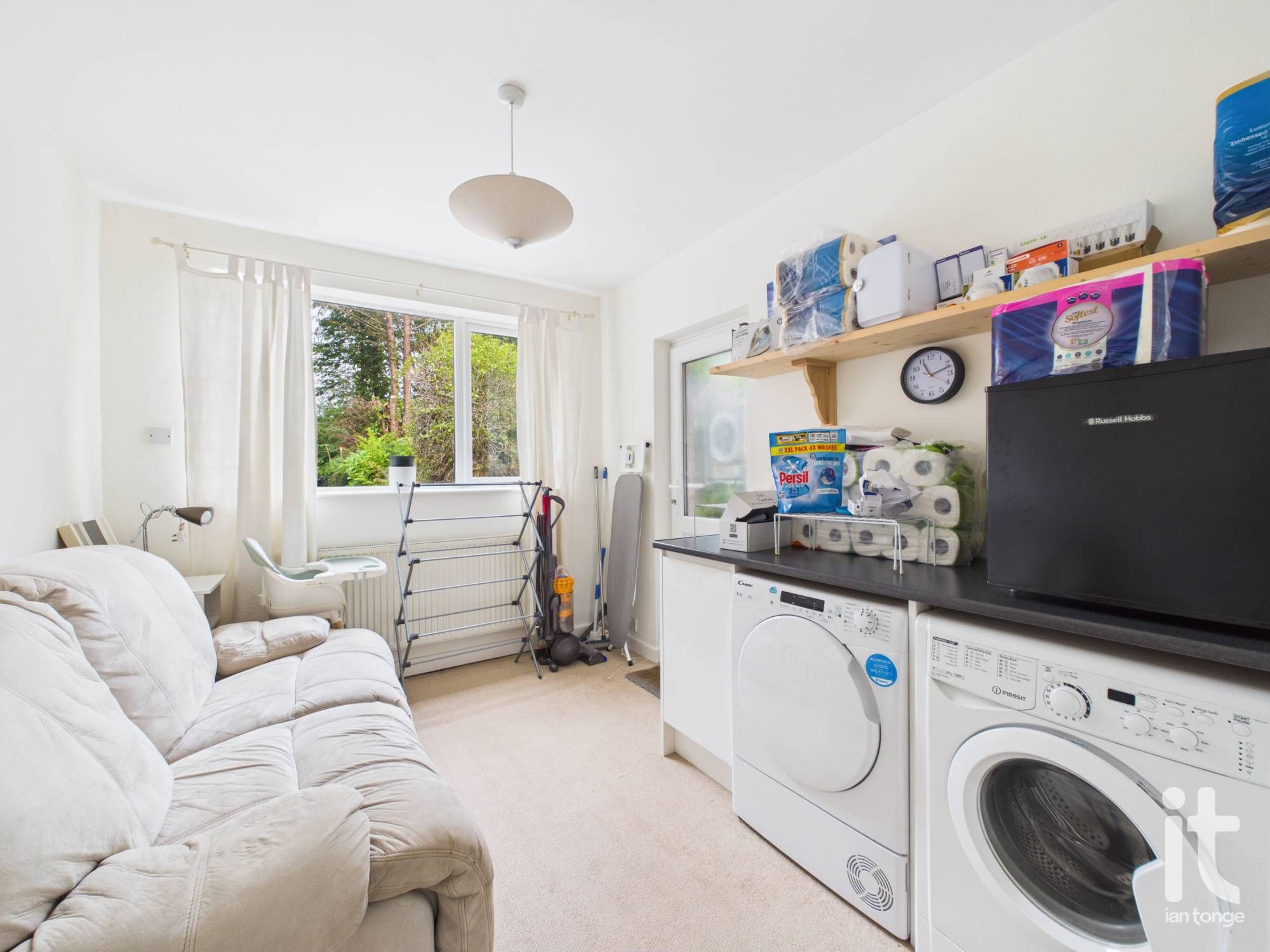3 bedroom detached house For Sale in Stockport - Photograph 11.
