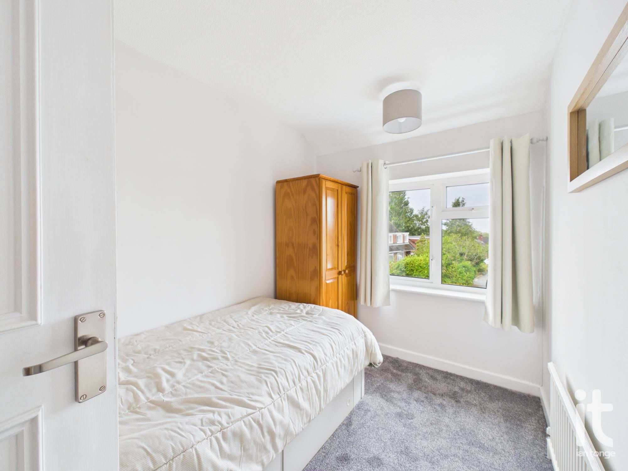 3 bedroom semi-detached house For Sale in Stockport - Photograph 17.