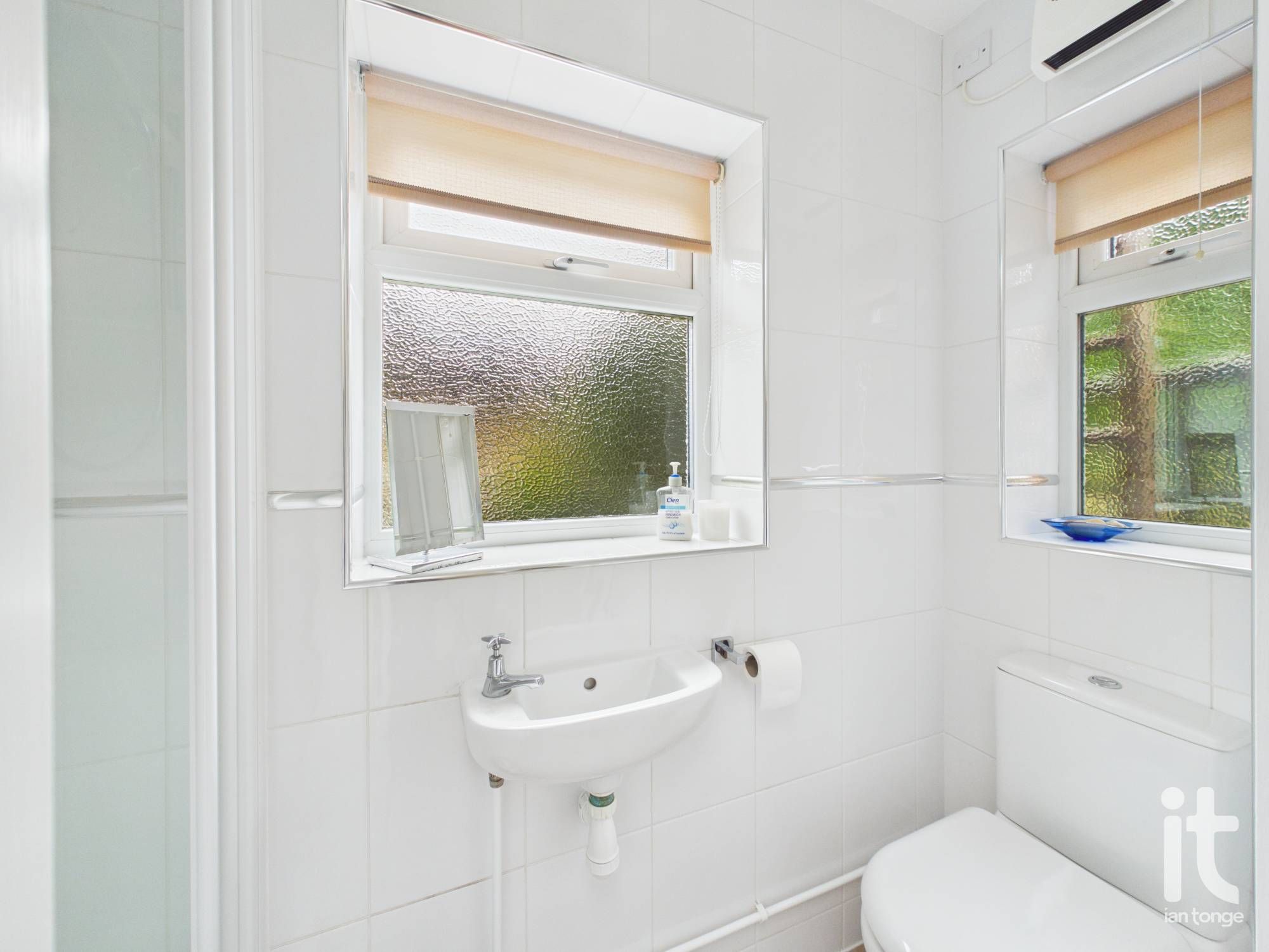 3 bedroom semi-detached house For Sale in Stockport - Photograph 13.