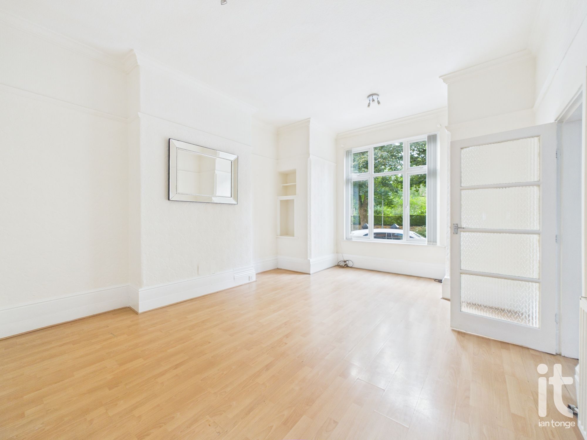 2 bedroom apartment flat/apartment For Sale in Manchester - Property photograph.