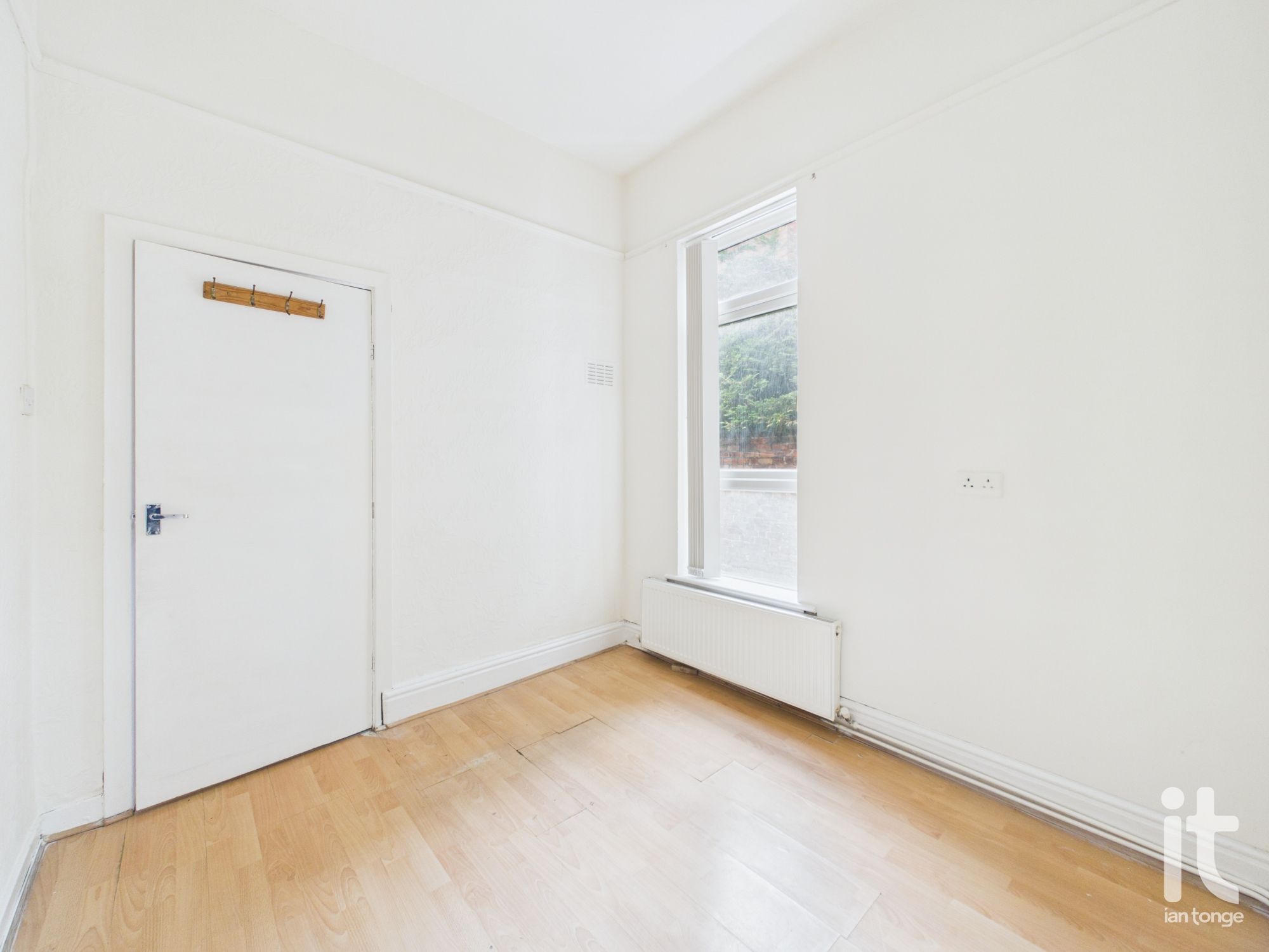 2 bedroom apartment flat/apartment For Sale in Manchester - Photograph 9.