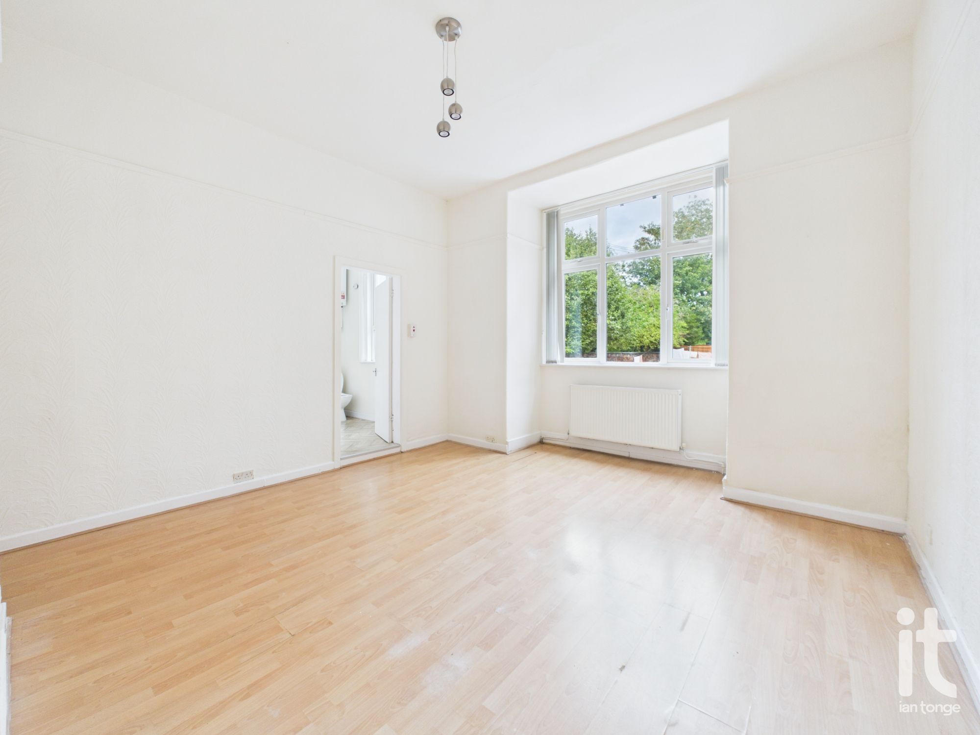 2 bedroom apartment flat/apartment For Sale in Manchester - Photograph 6.