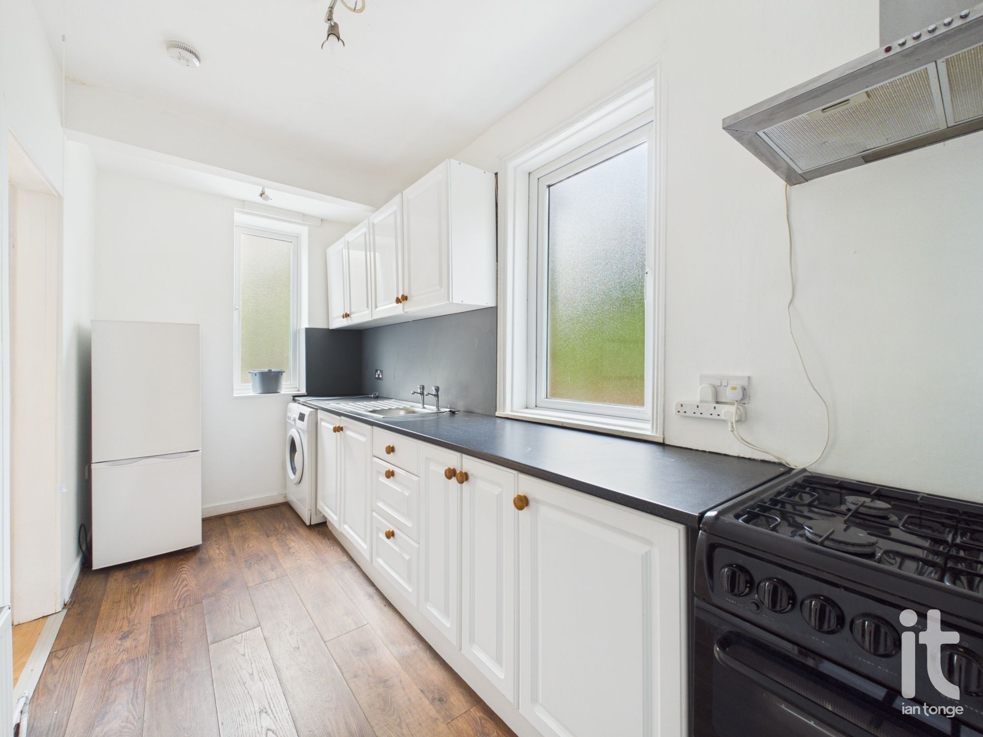 2 bedroom apartment flat/apartment For Sale in Manchester - Property photograph.