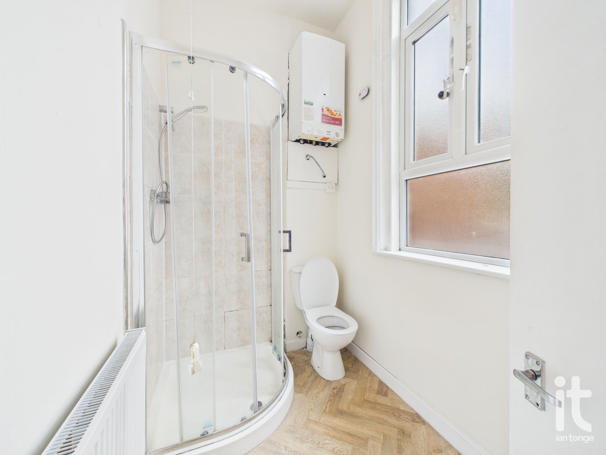 2 bedroom apartment flat/apartment For Sale in Manchester - Photograph 7.